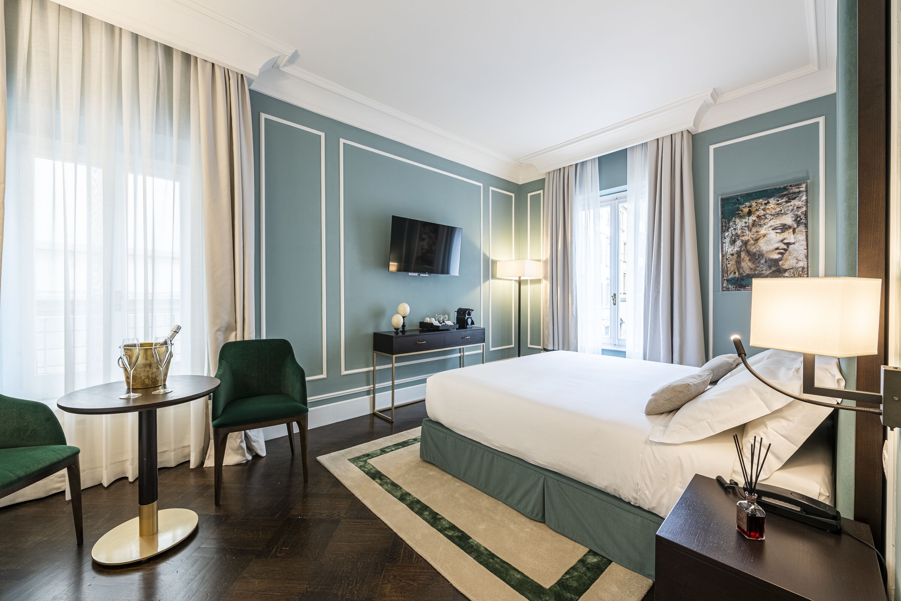 Glimpse Hotel