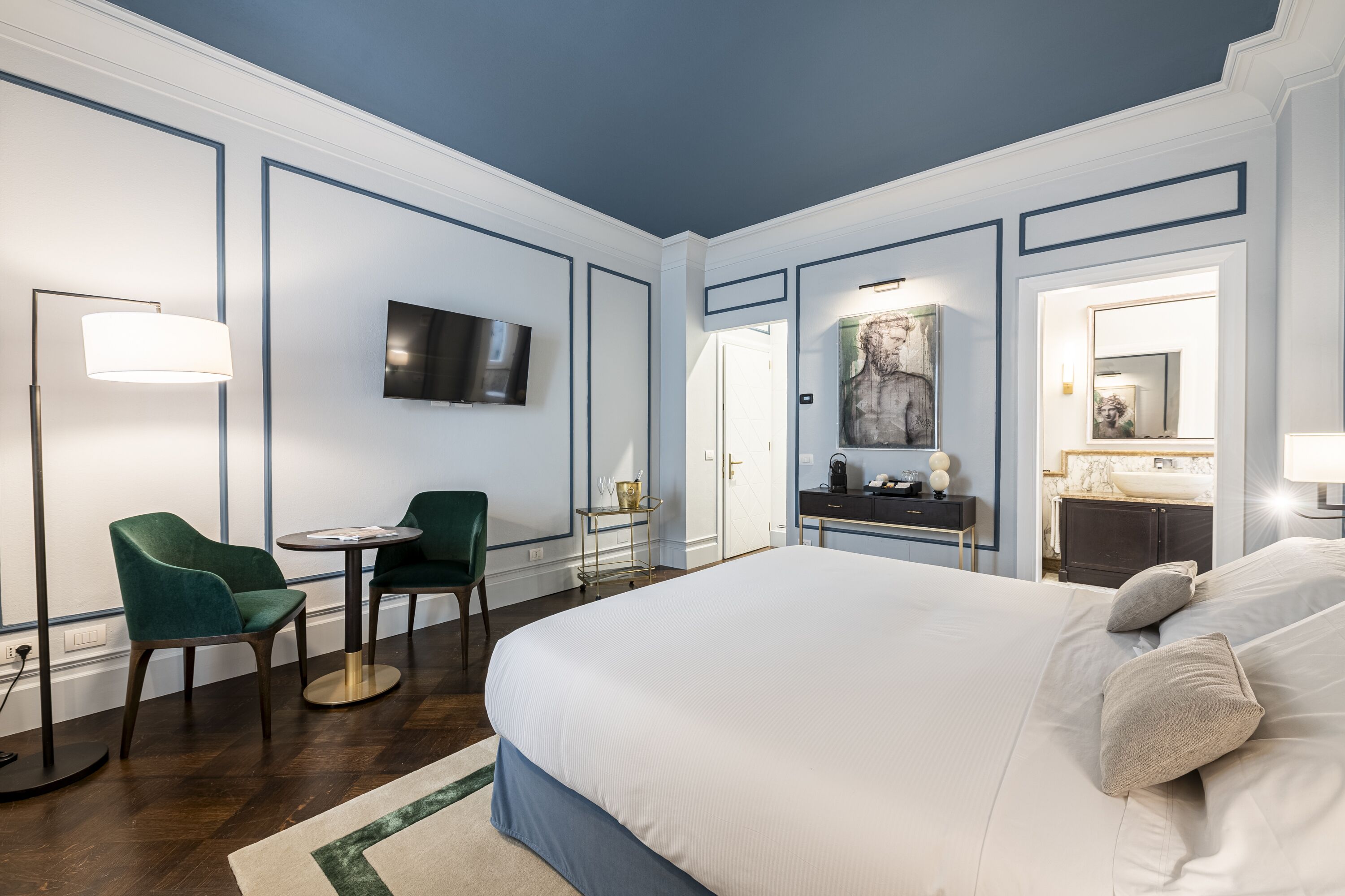 Glimpse Hotel