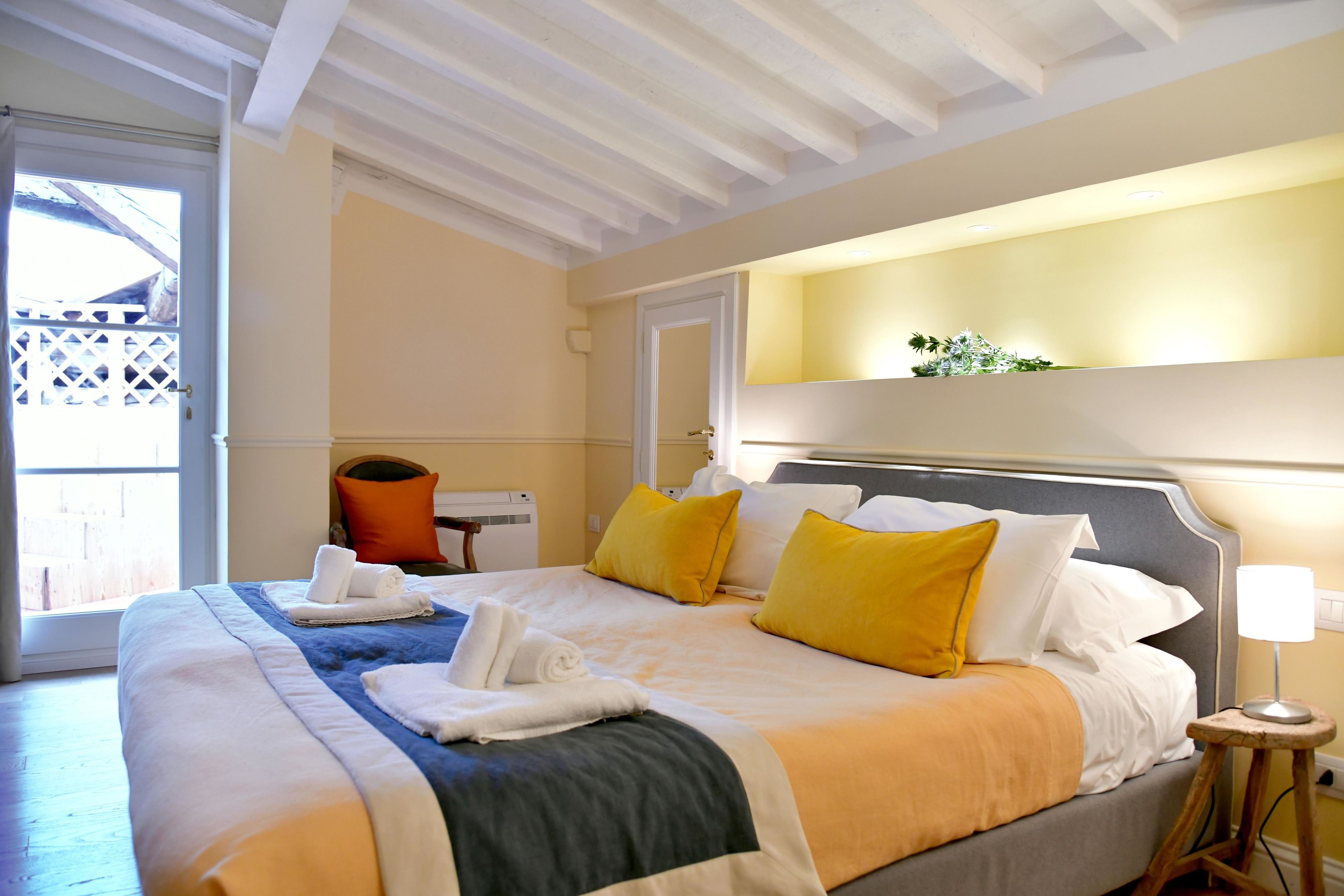 La Croce D'oro Apartments