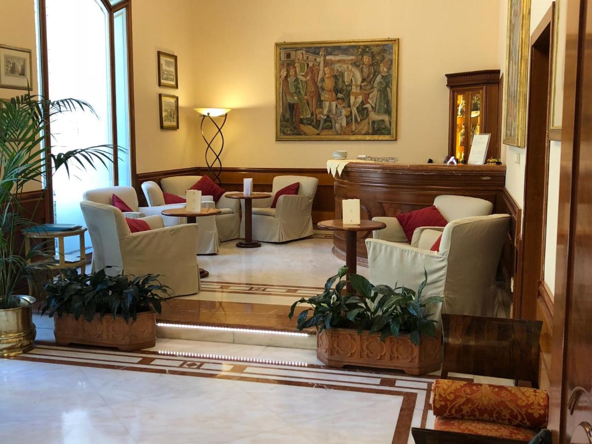 Hotel Pierre