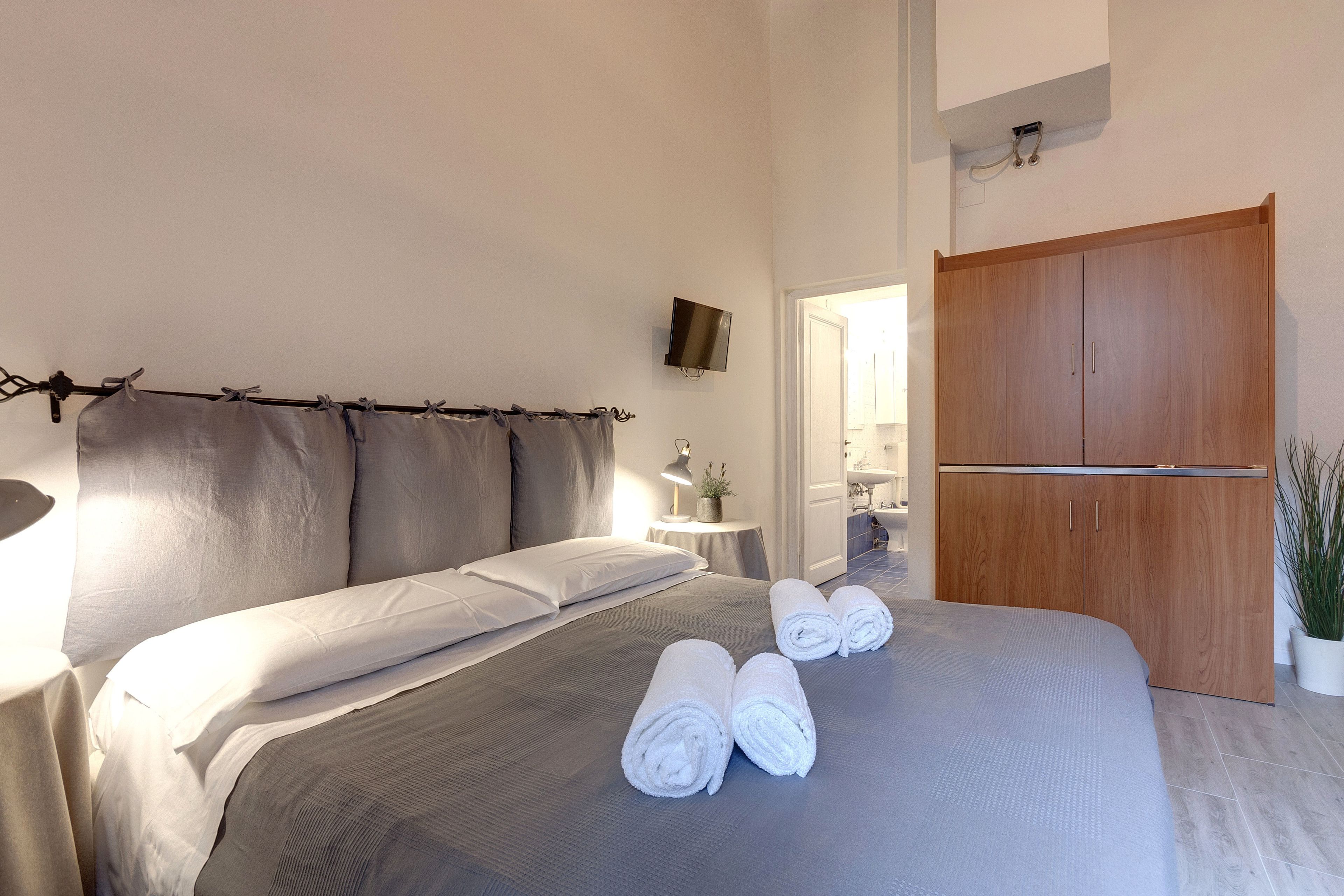 Sleep Tight Florence