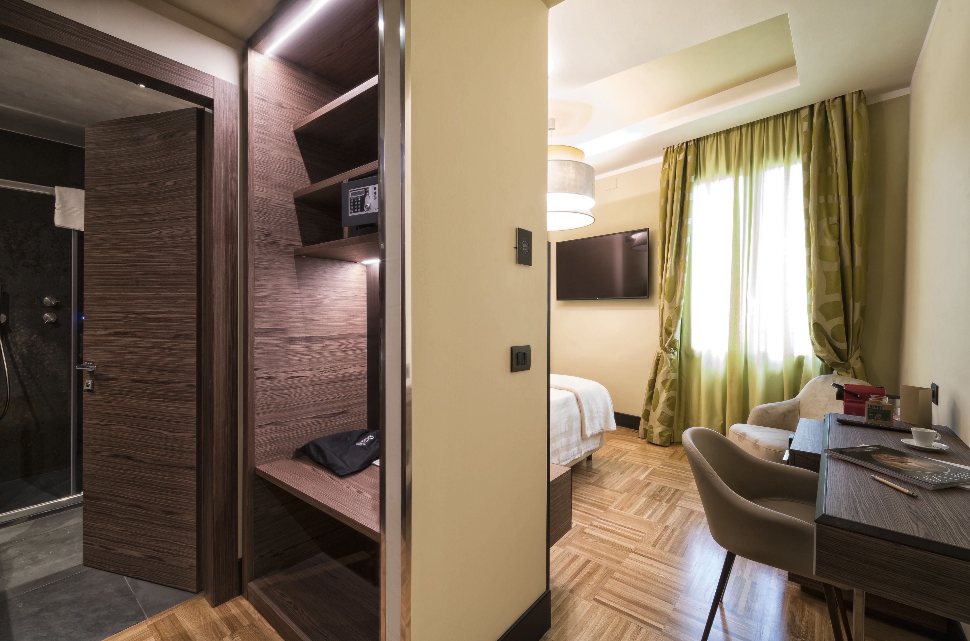 Solo Experience Hotel