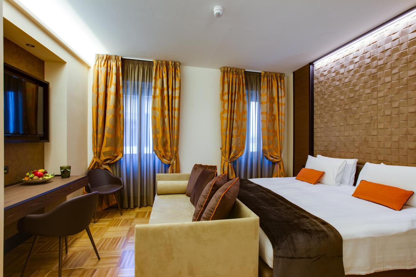 Solo Experience Hotel