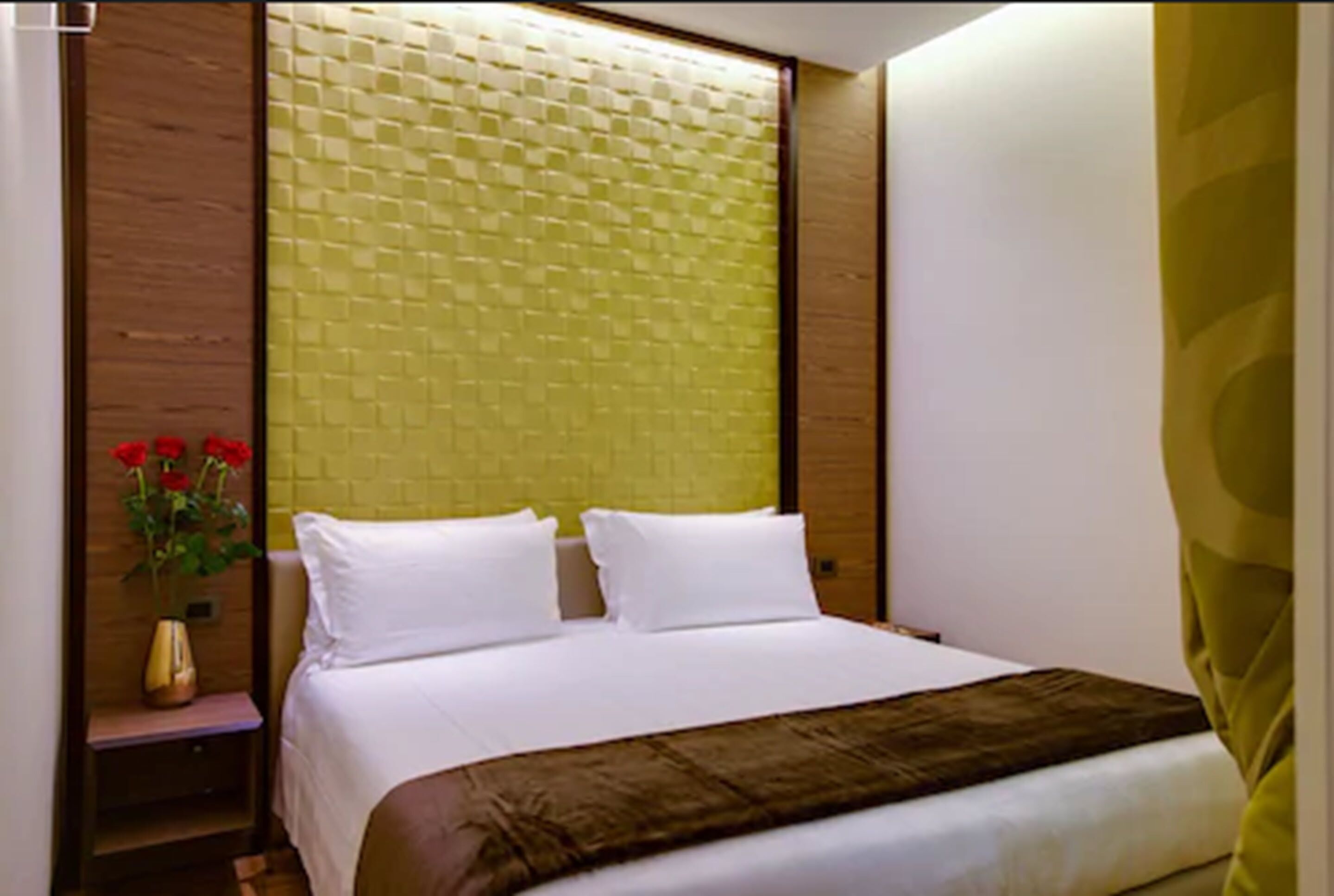 Solo Experience Hotel