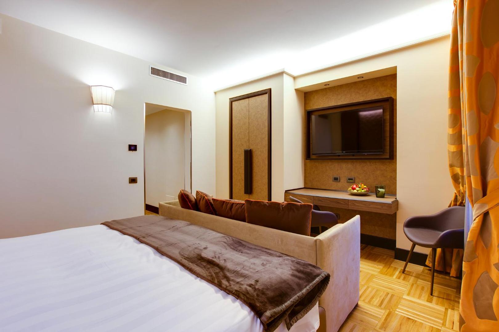 Solo Experience Hotel