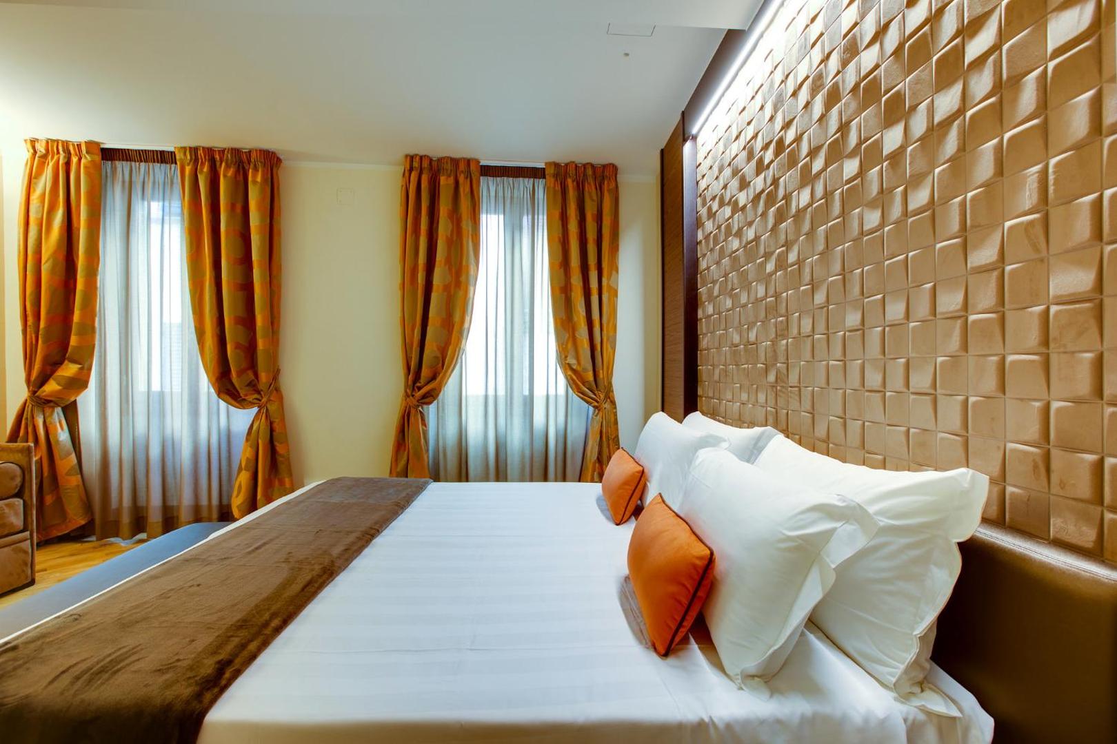 Solo Experience Hotel