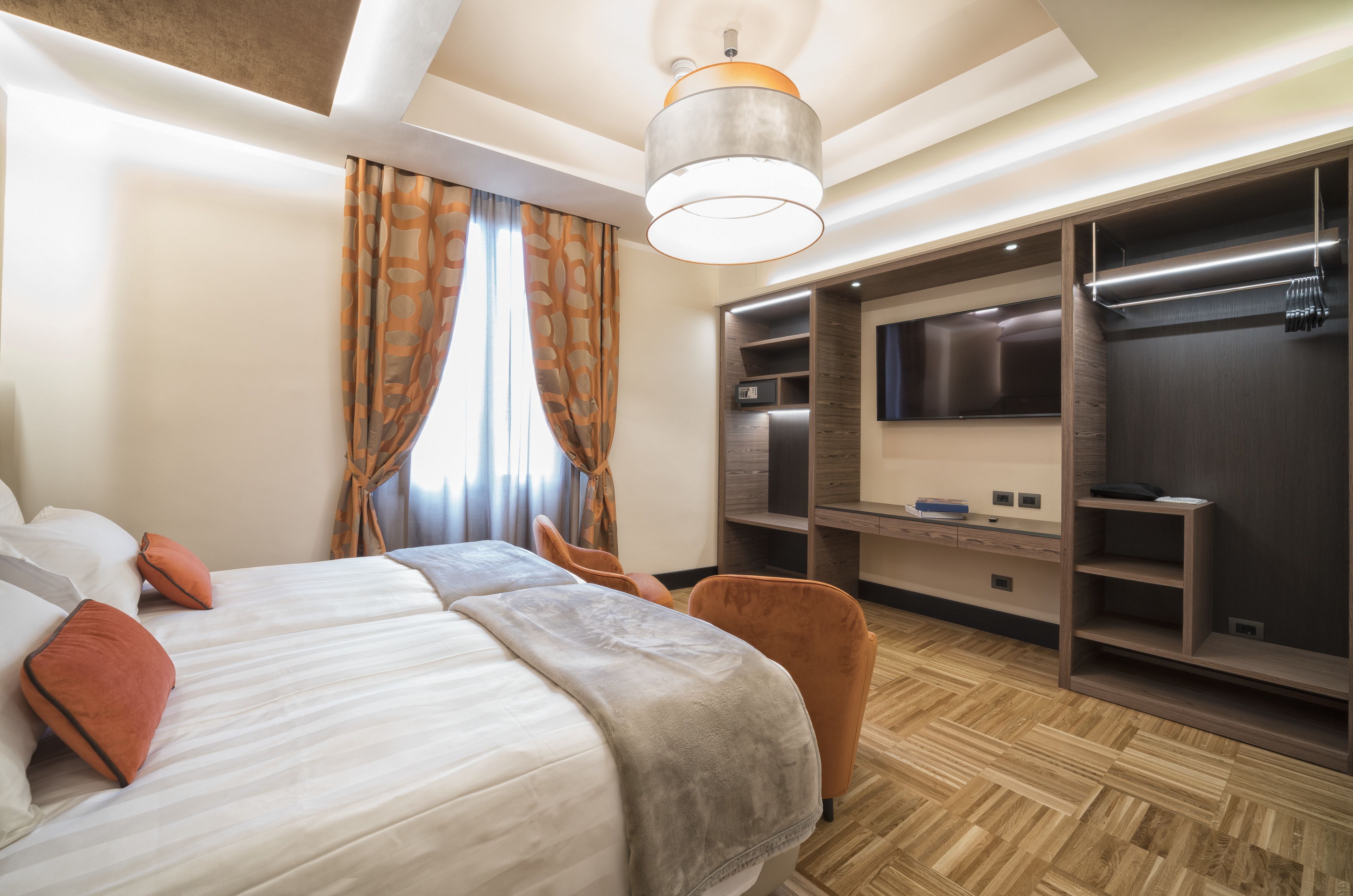 Solo Experience Hotel