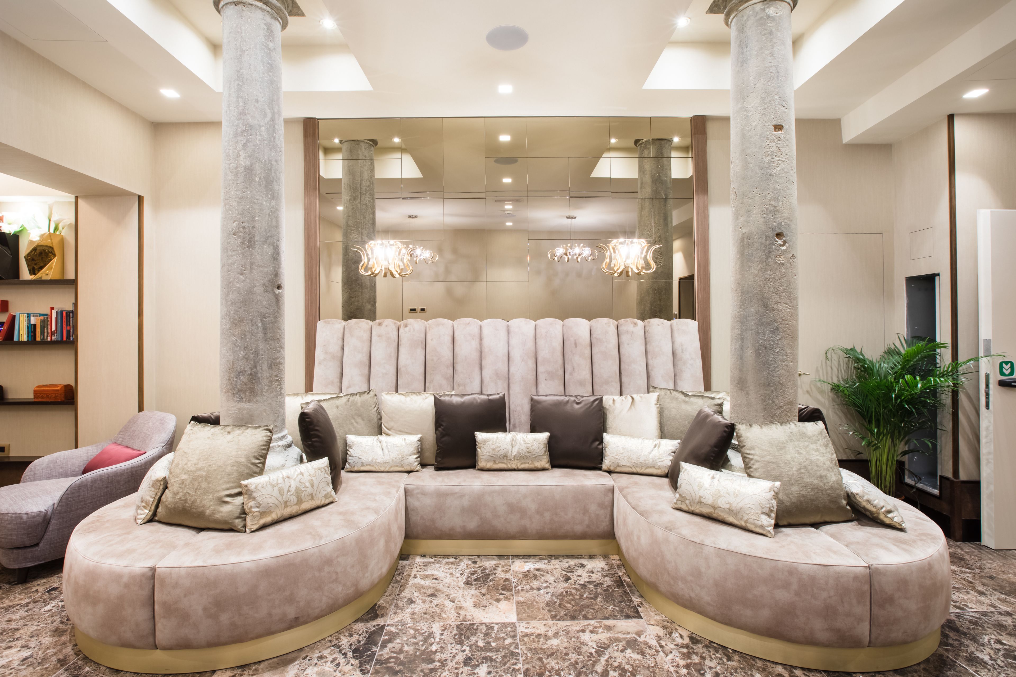 Solo Experience Hotel