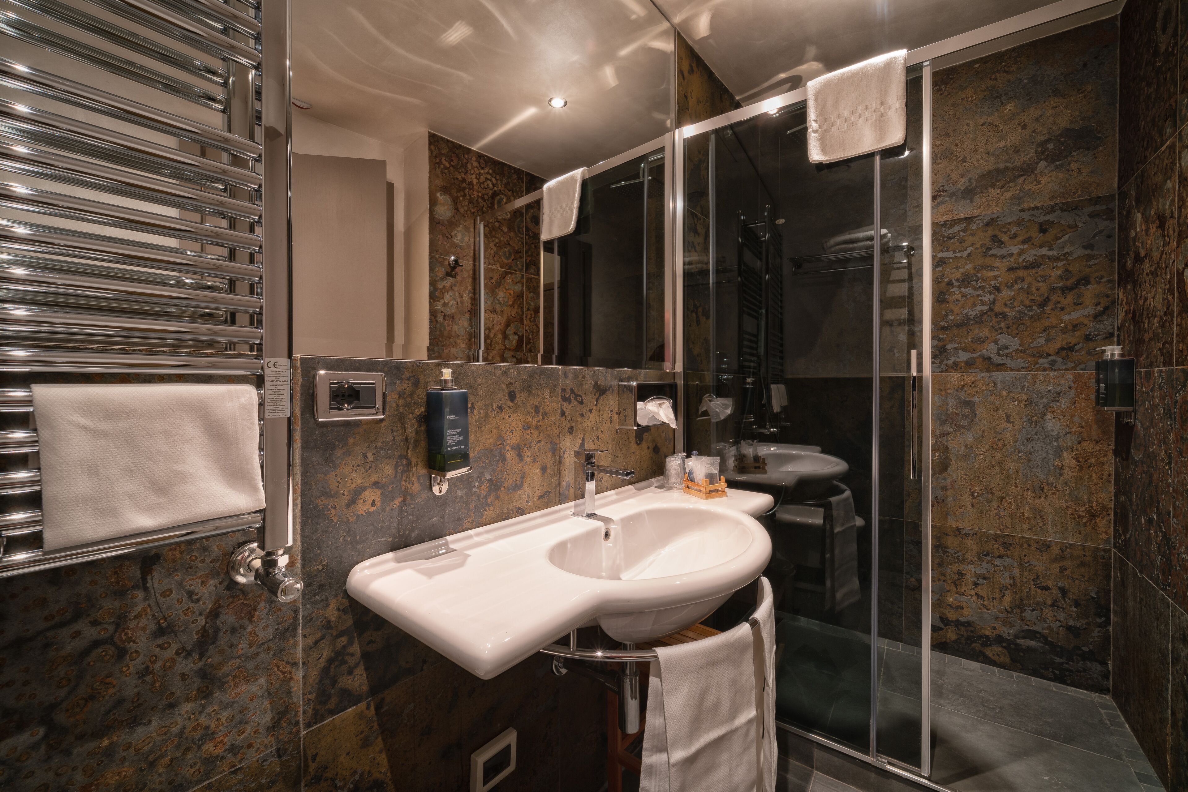 Solo Experience Hotel