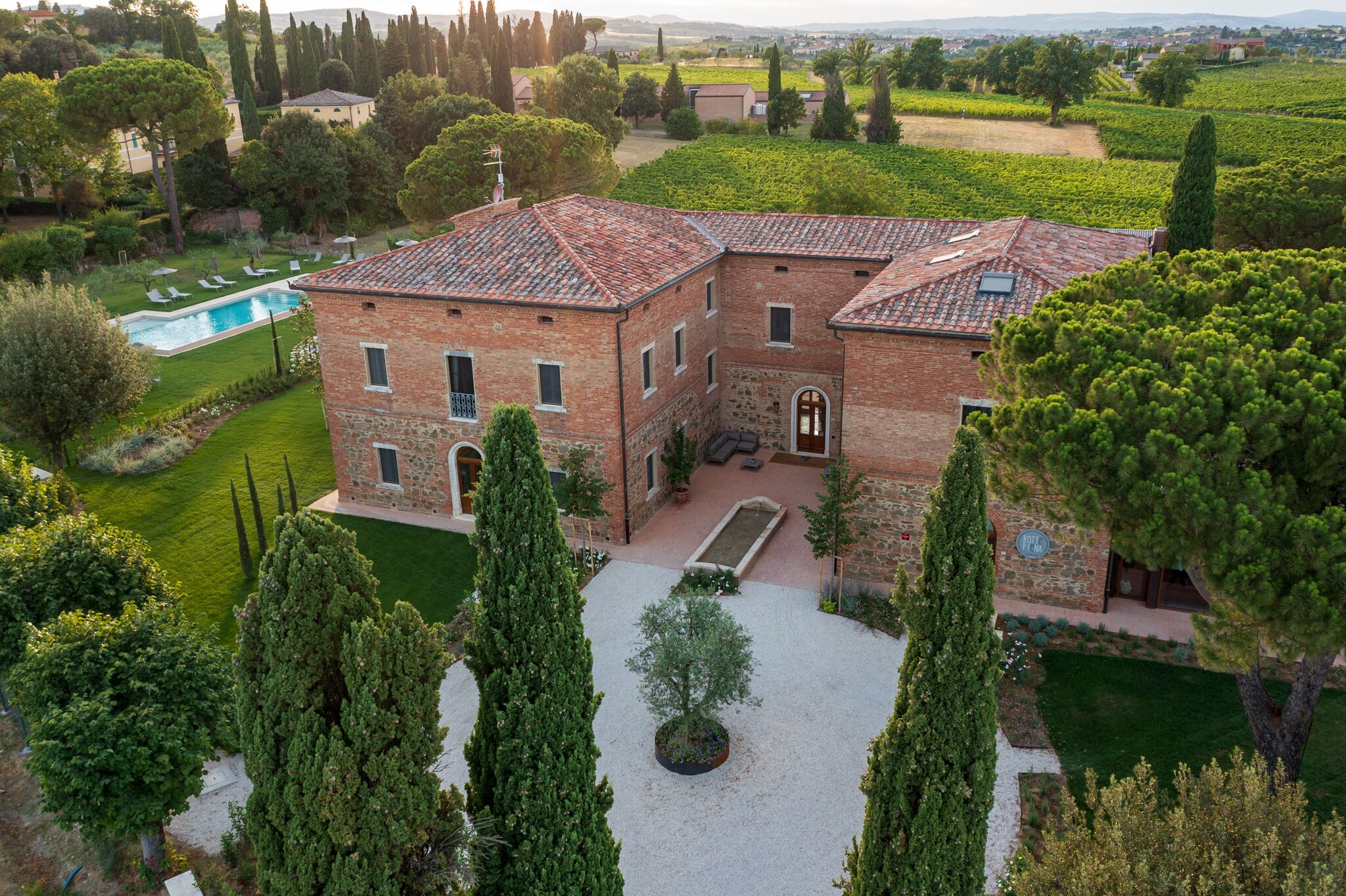 Villa Svetoni Wine Resort