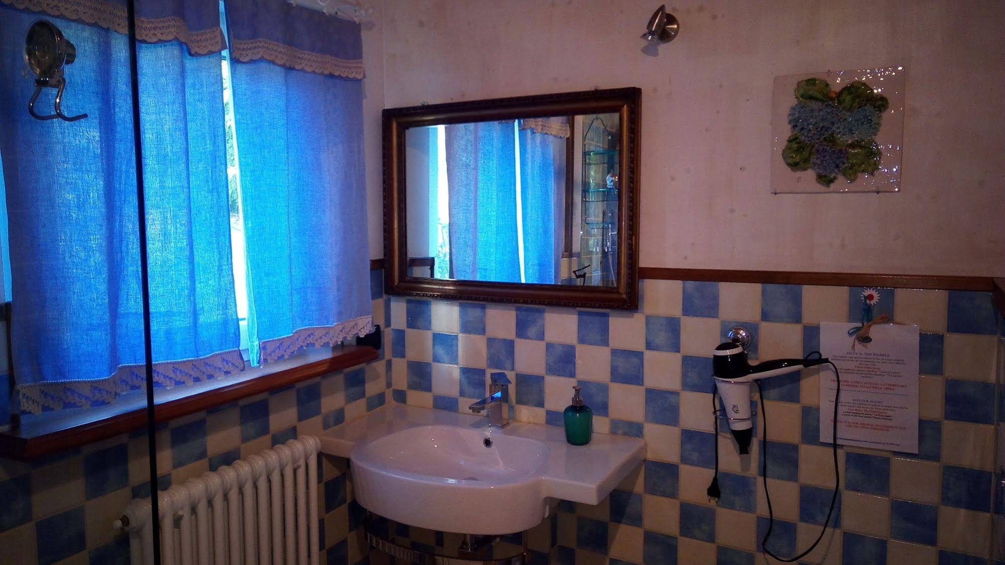 B&B Cadrecca Tra Terra Luna E Mare