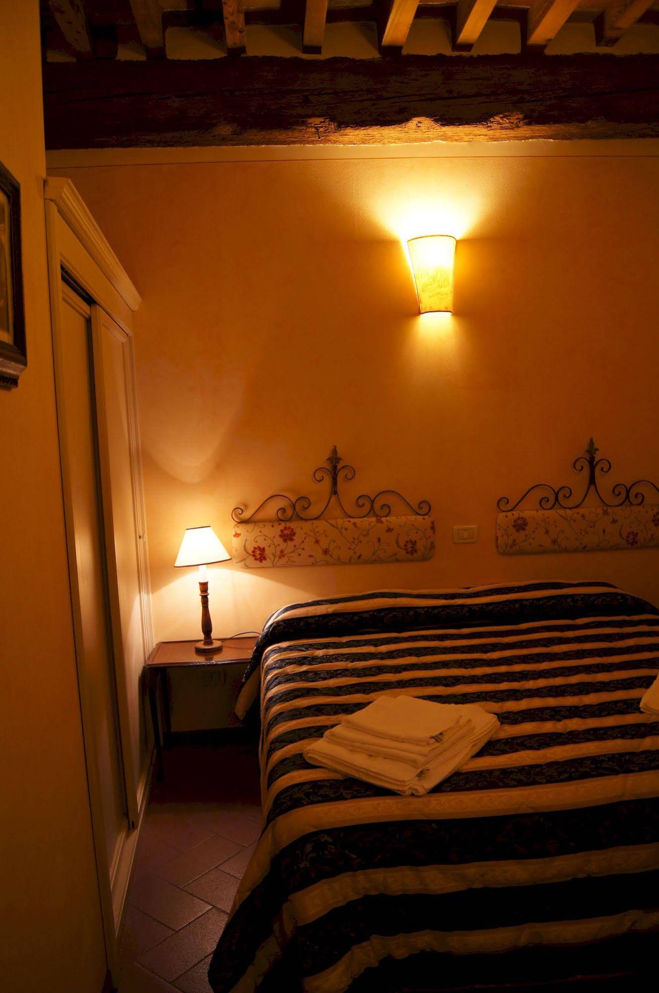 La Tosca Rooms