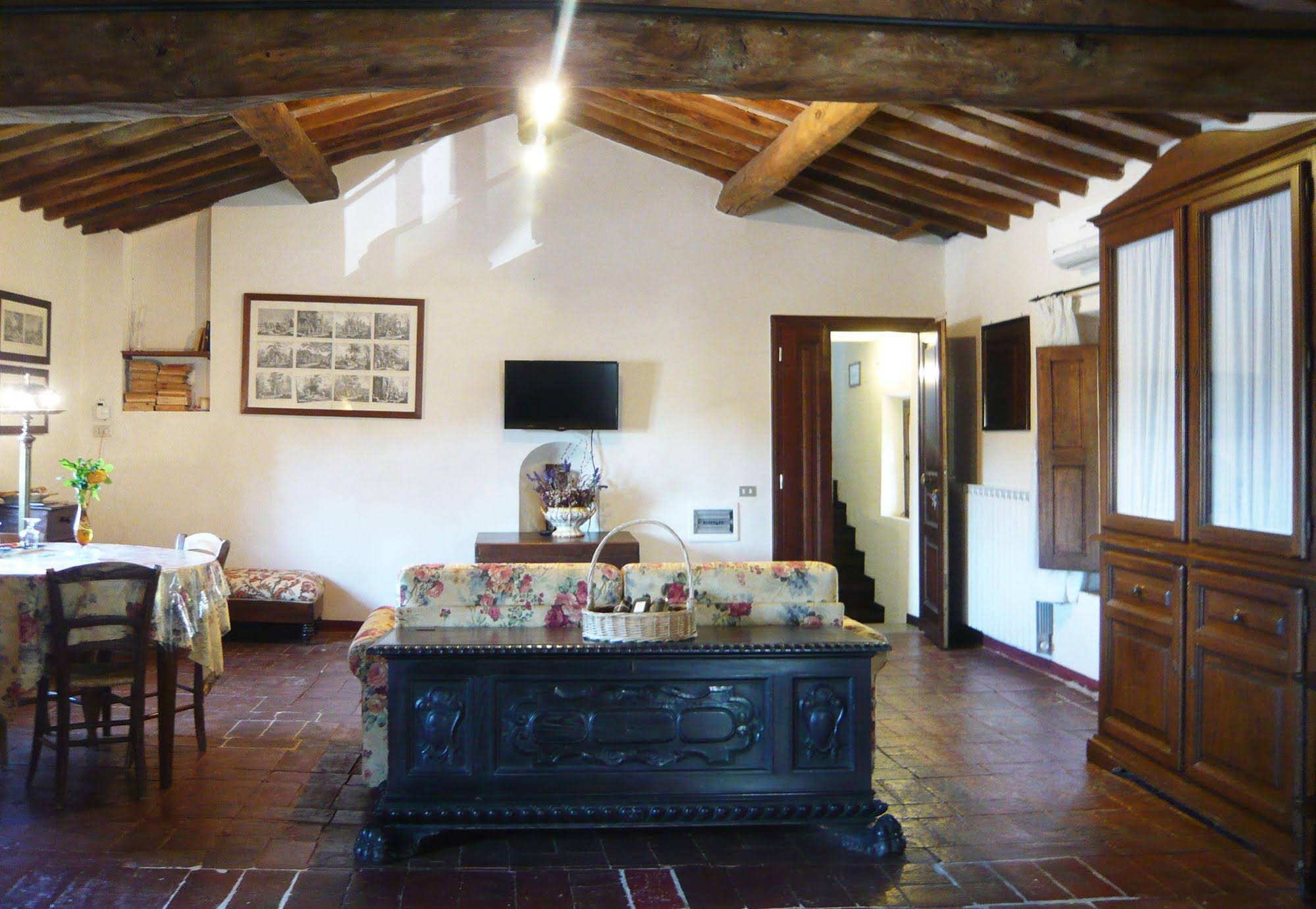 Charming Villa Marcialla
