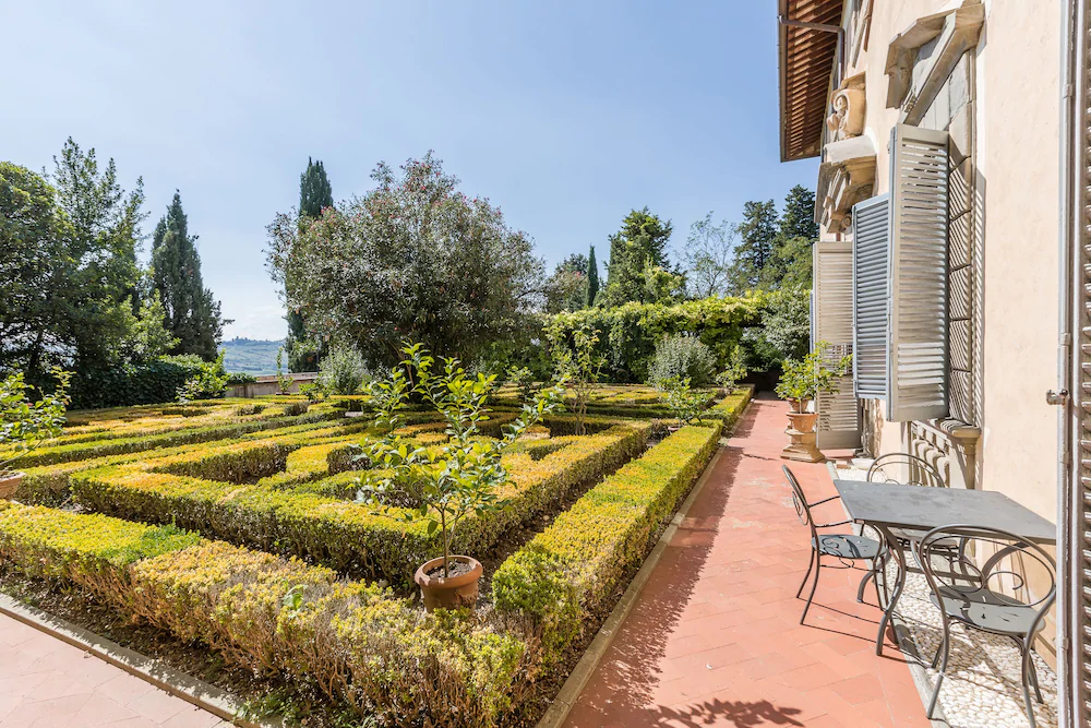 Castello di Montegufoni