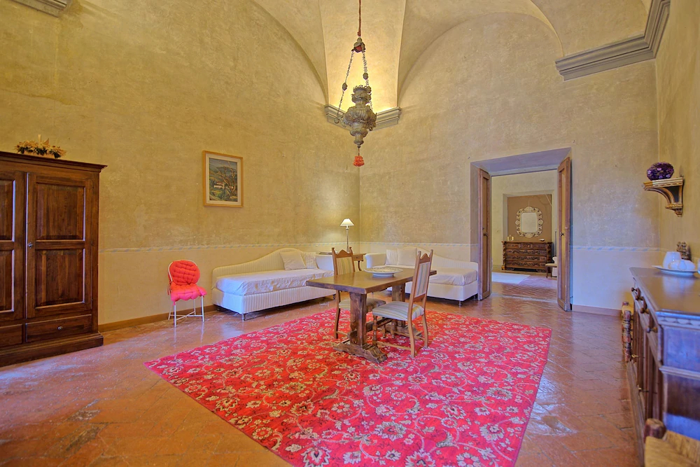 Castello di Montegufoni