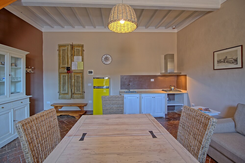 Castello di Montegufoni