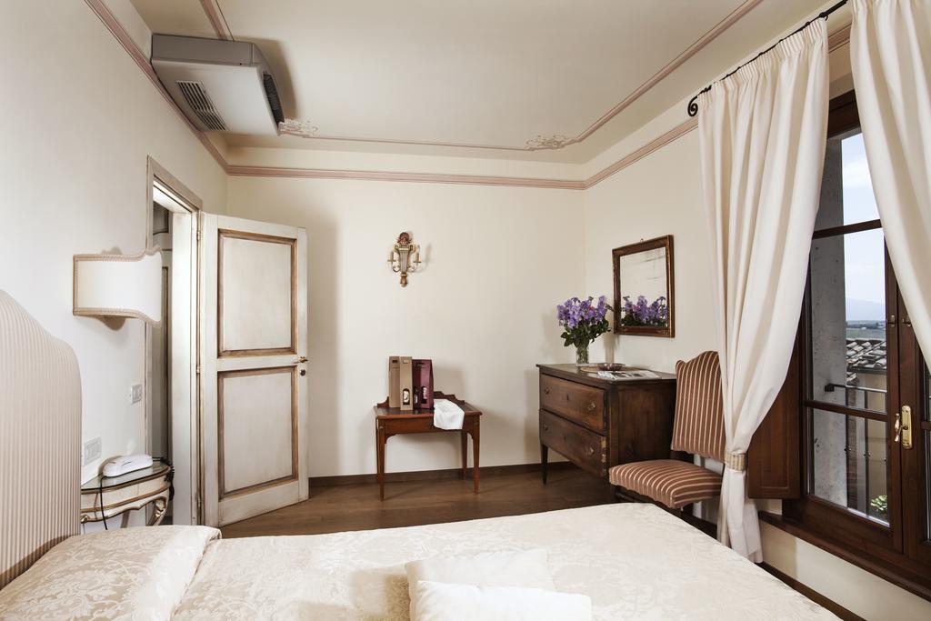 Casale a Poggiano