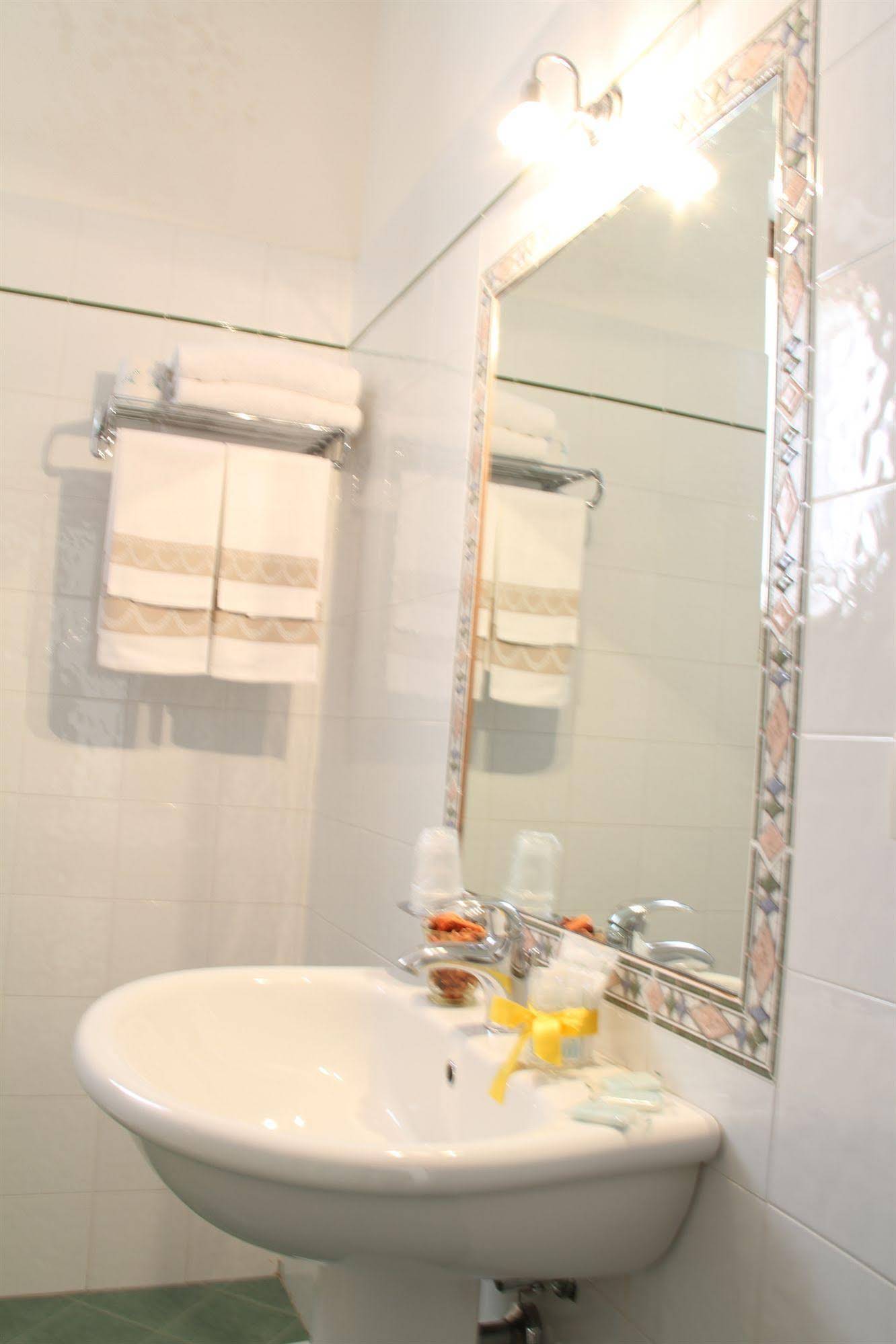 Hoteel SienaI Platani