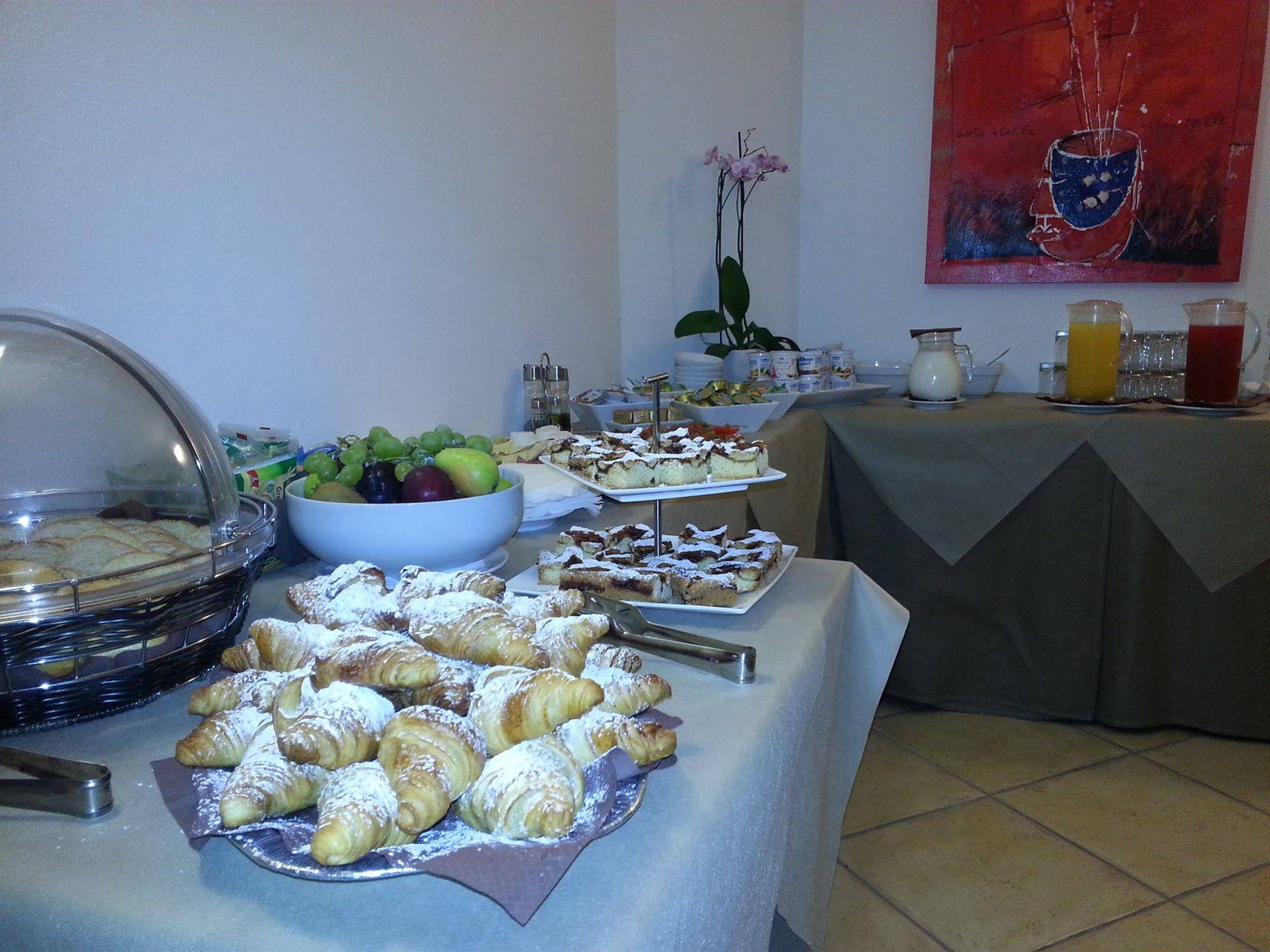 Hoteel SienaI Platani