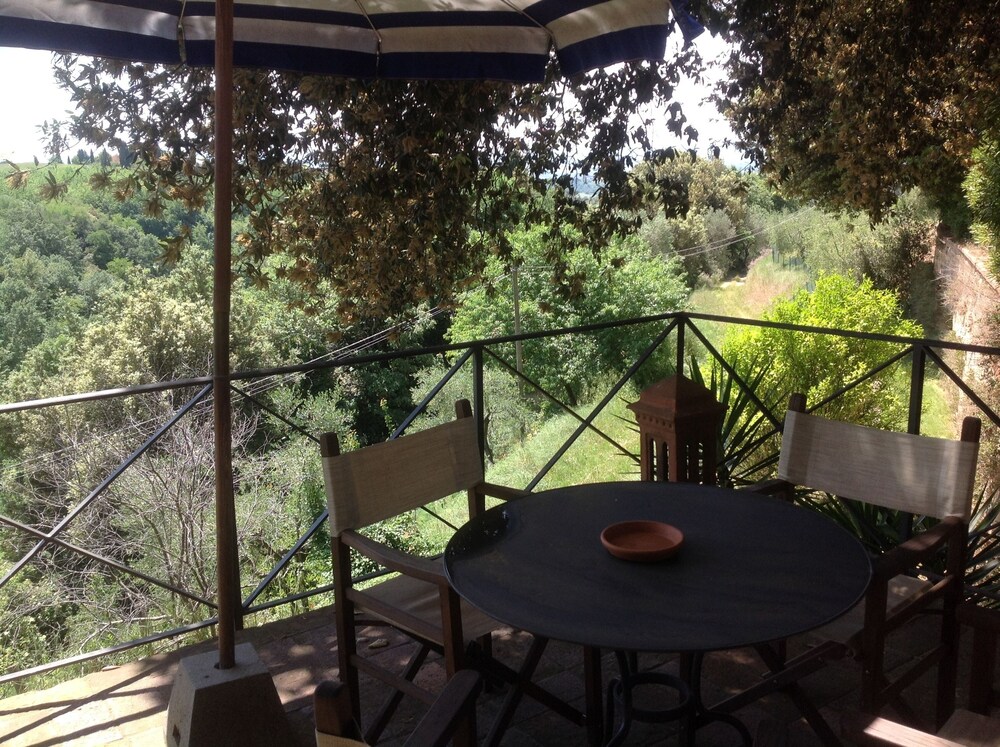 Agriturismo La Palazzina e Orchidea Bed&Breakfast