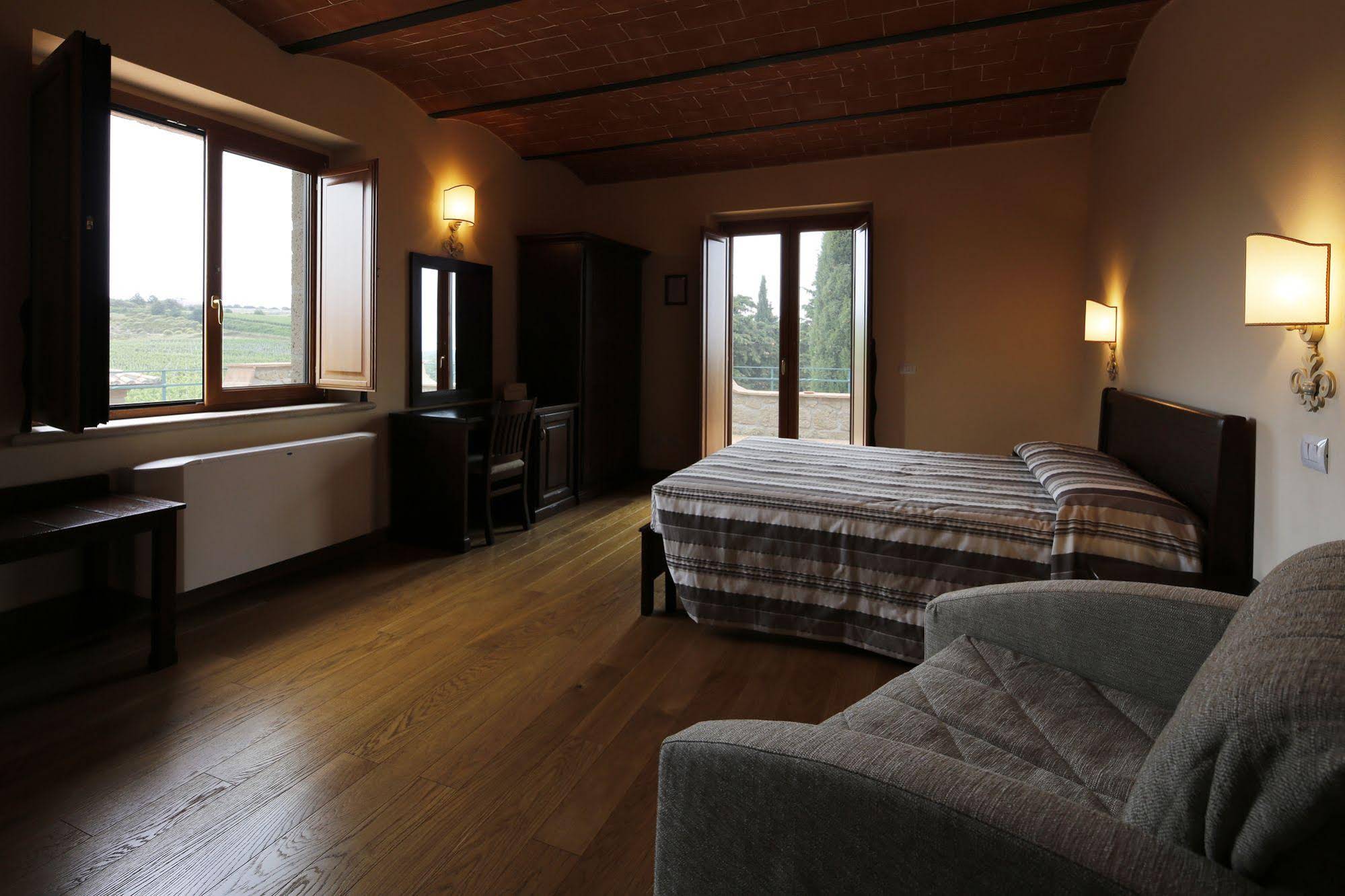 Agriturismo Poggio Al Tufo