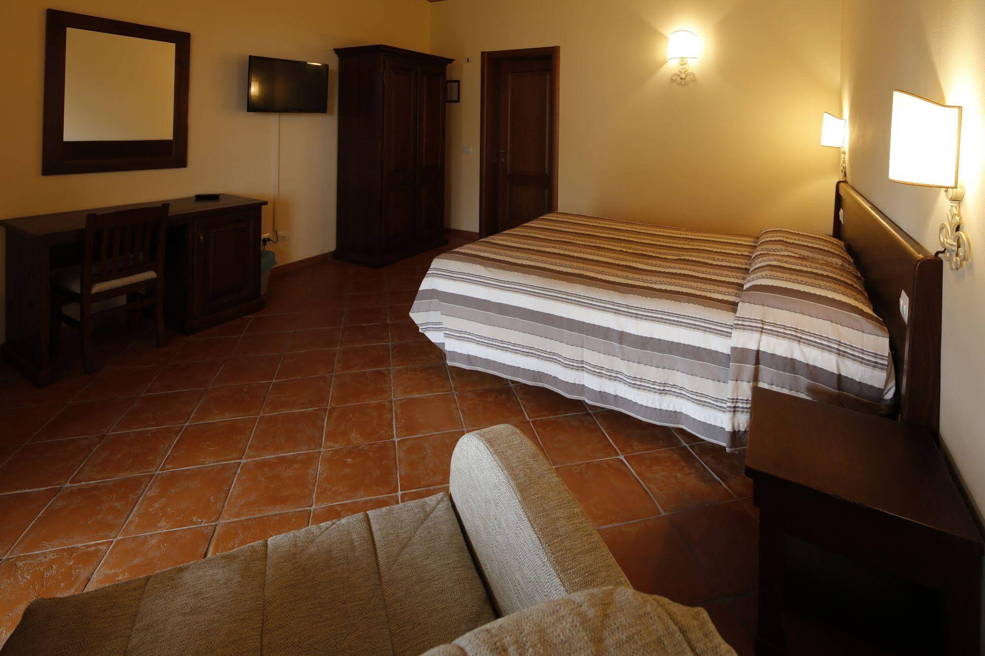 Agriturismo Poggio Al Tufo