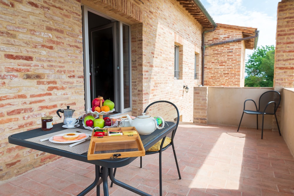 Tenuta La Santissima