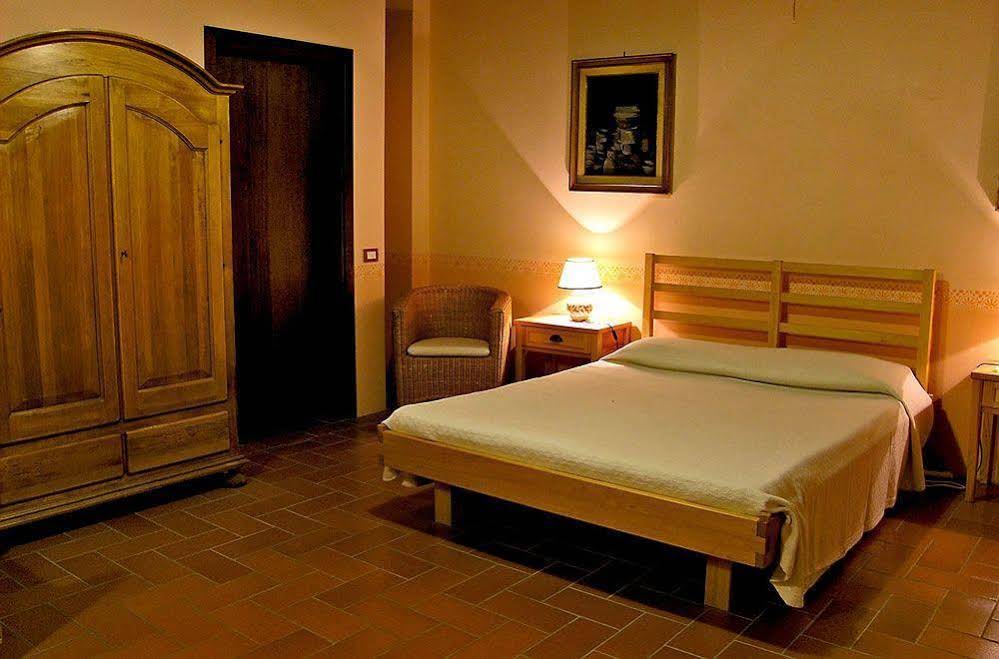 Tassinaia Bed and Breakfast