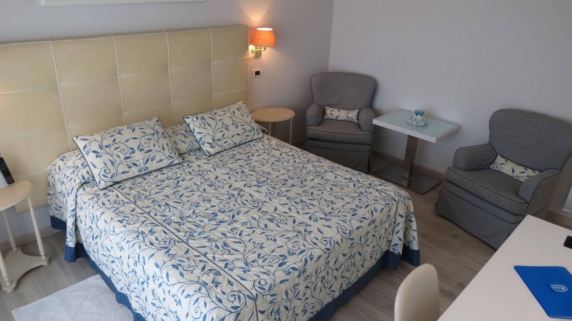 Hotel Eden