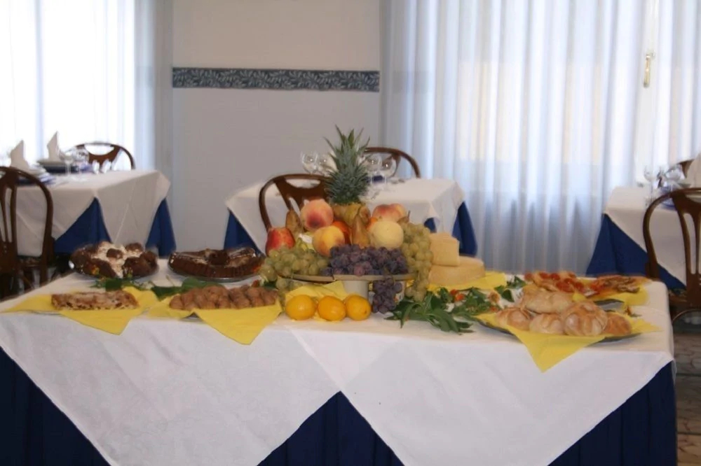 Hotel Perla Del Mare