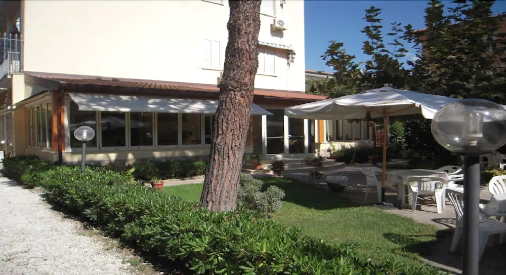 Hotel Perla Del Mare