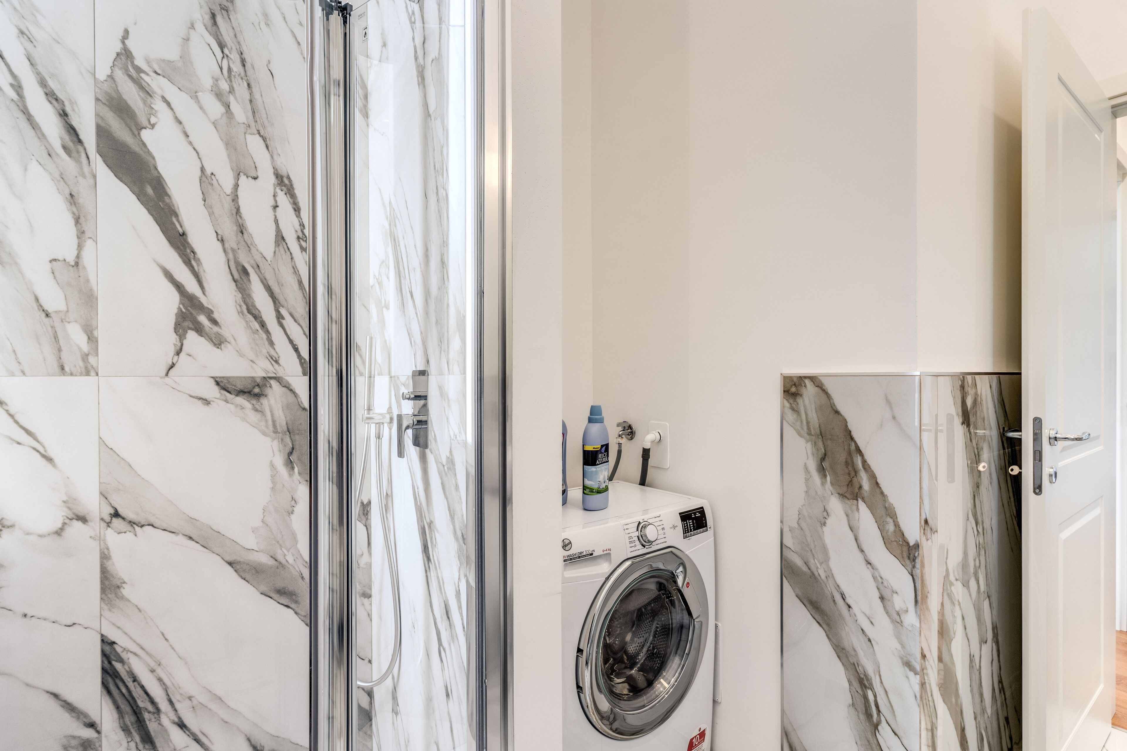 Aweshome Luxury Apartment