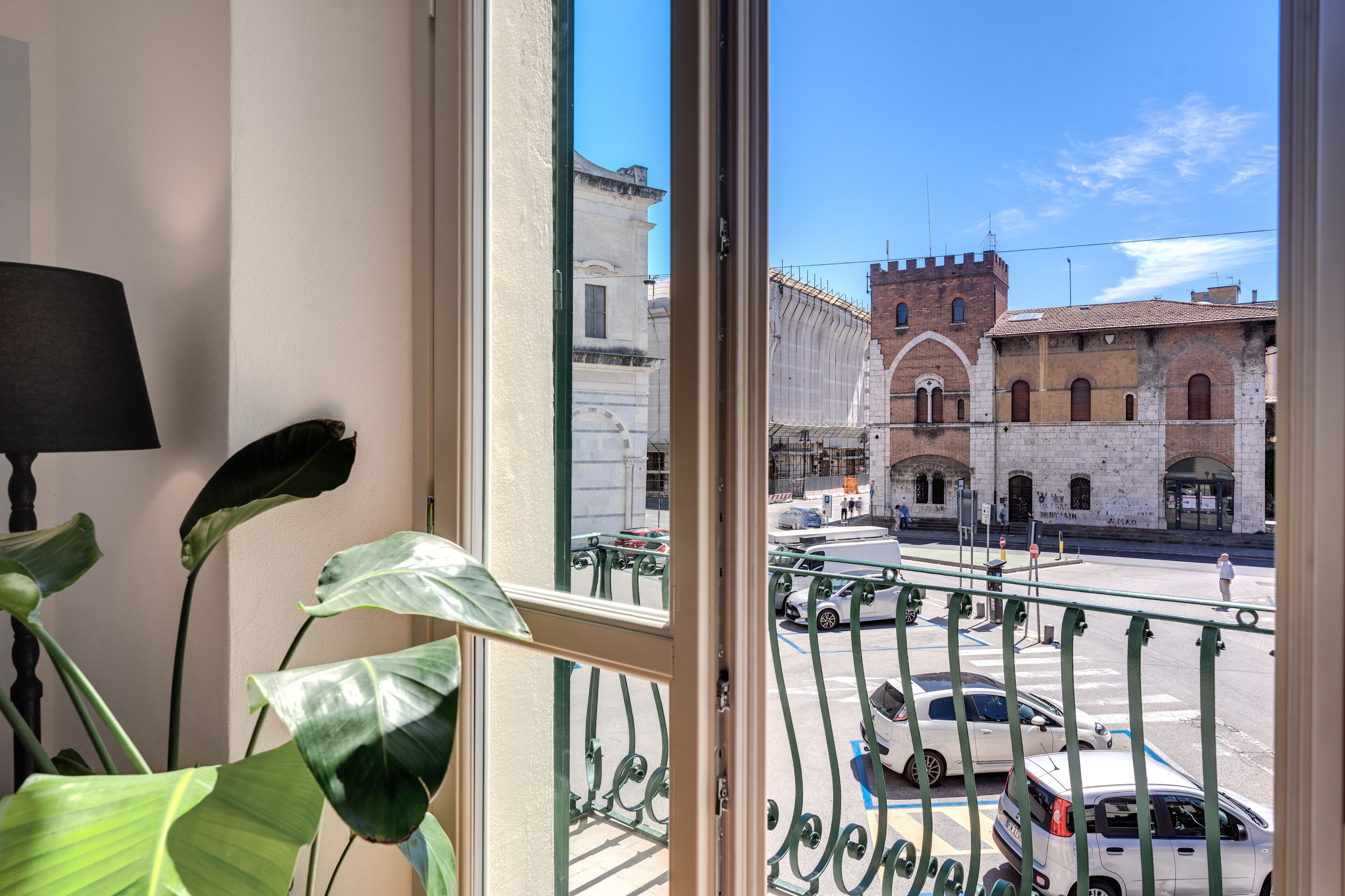 Aweshome Luxury Apartment