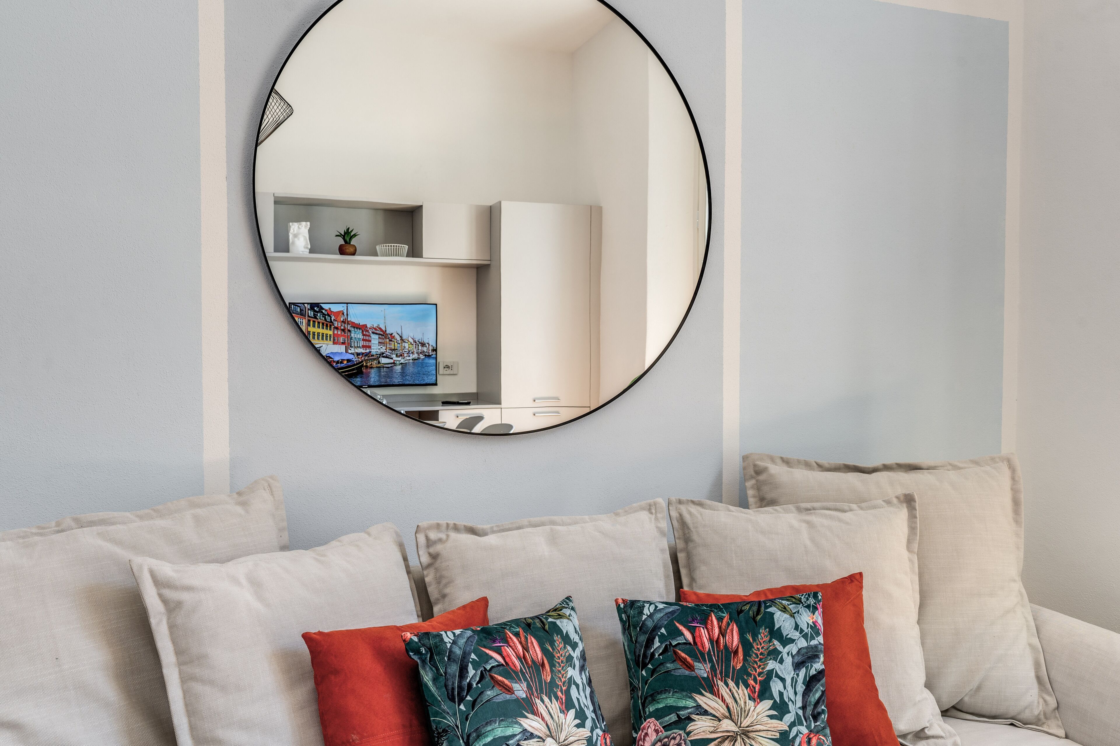 Aweshome Luxury Apartment