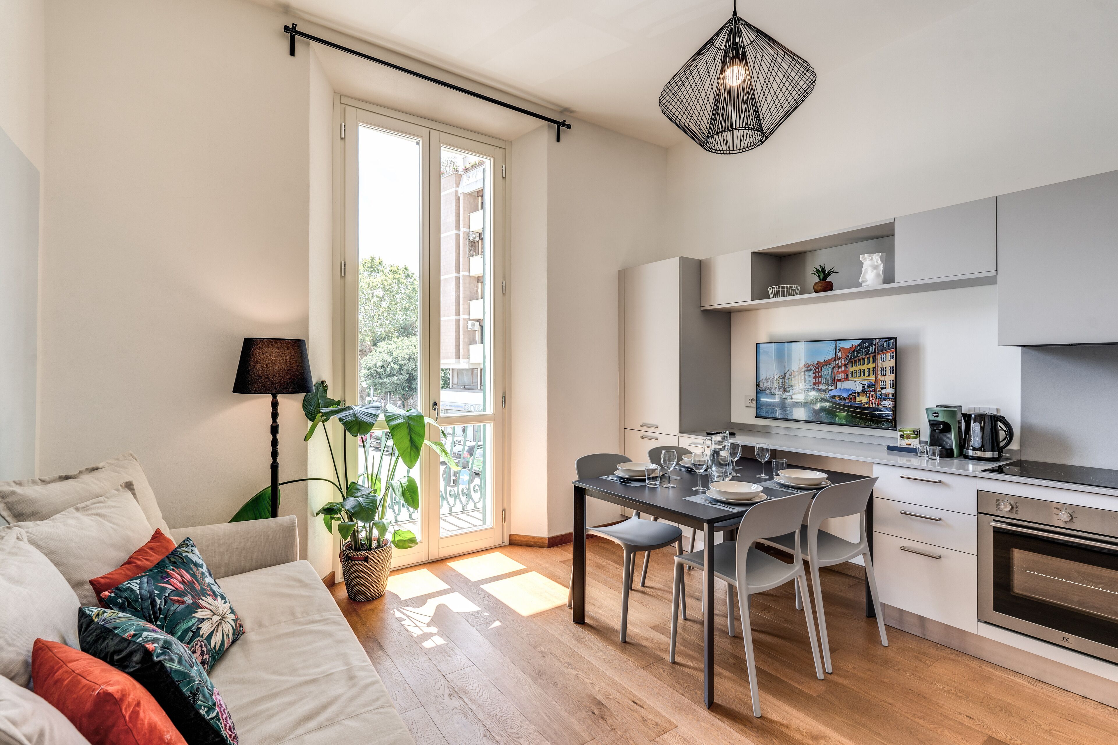 Aweshome Luxury Apartment