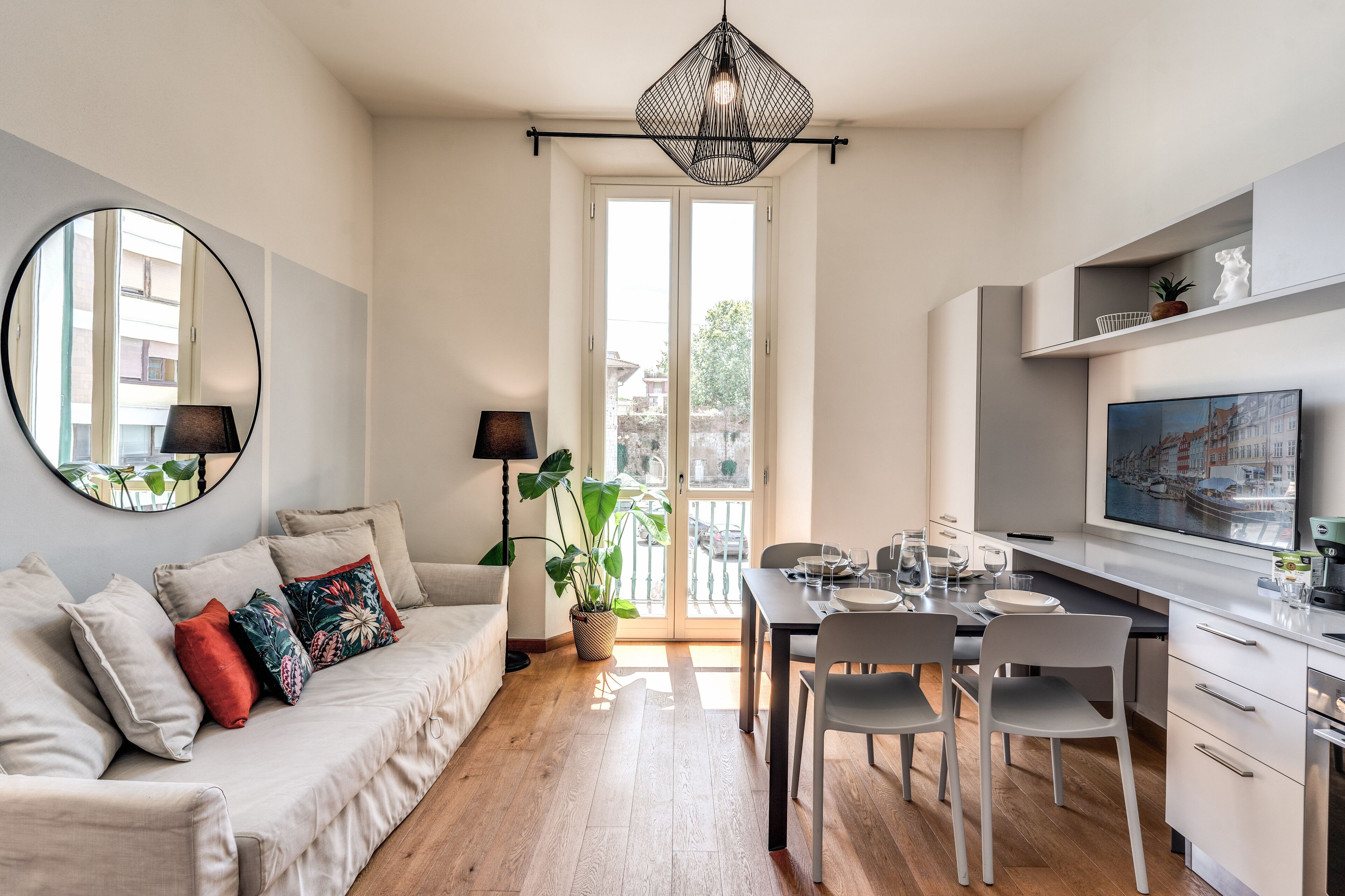 Aweshome Luxury Apartment