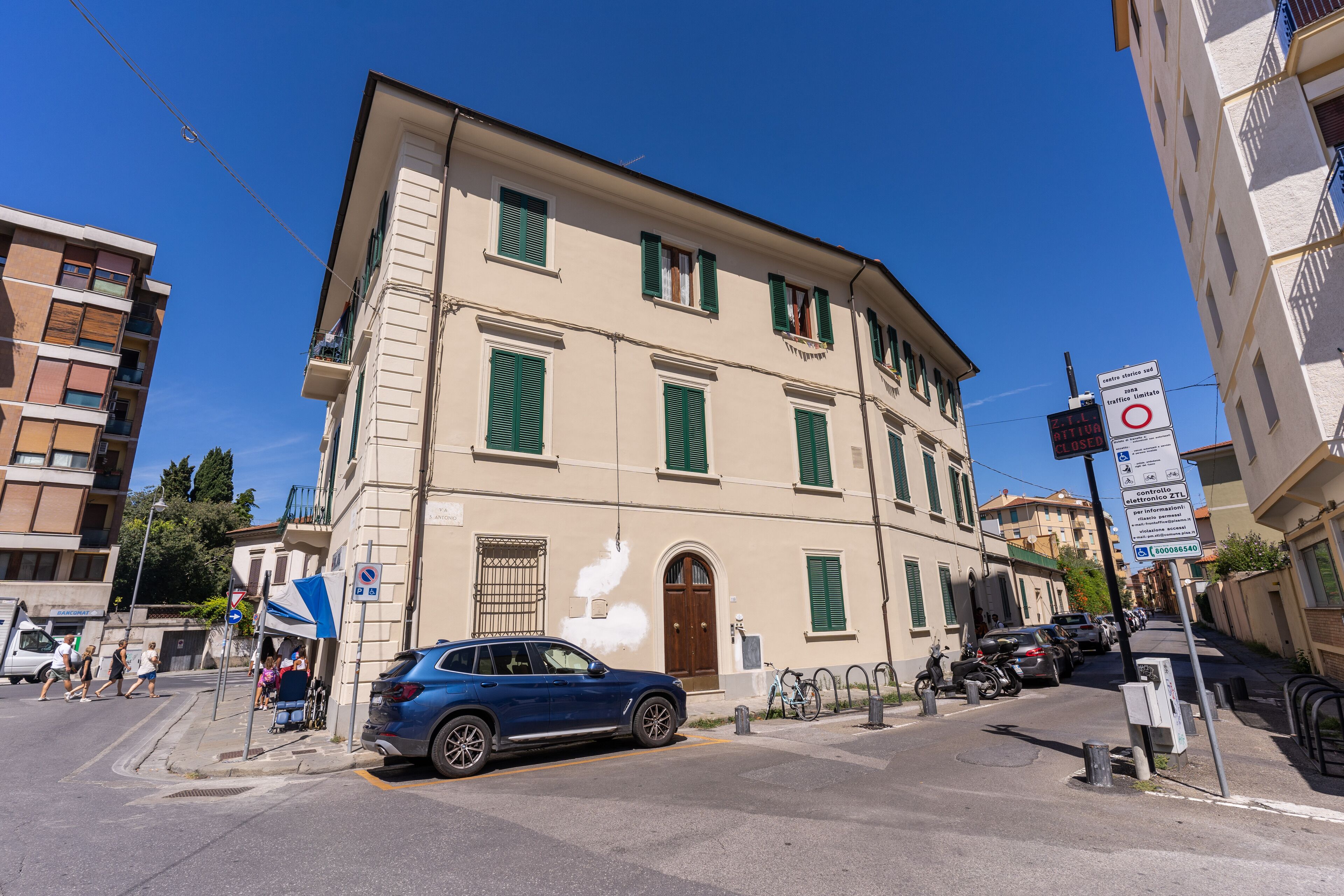 Aweshome Luxury Apartment