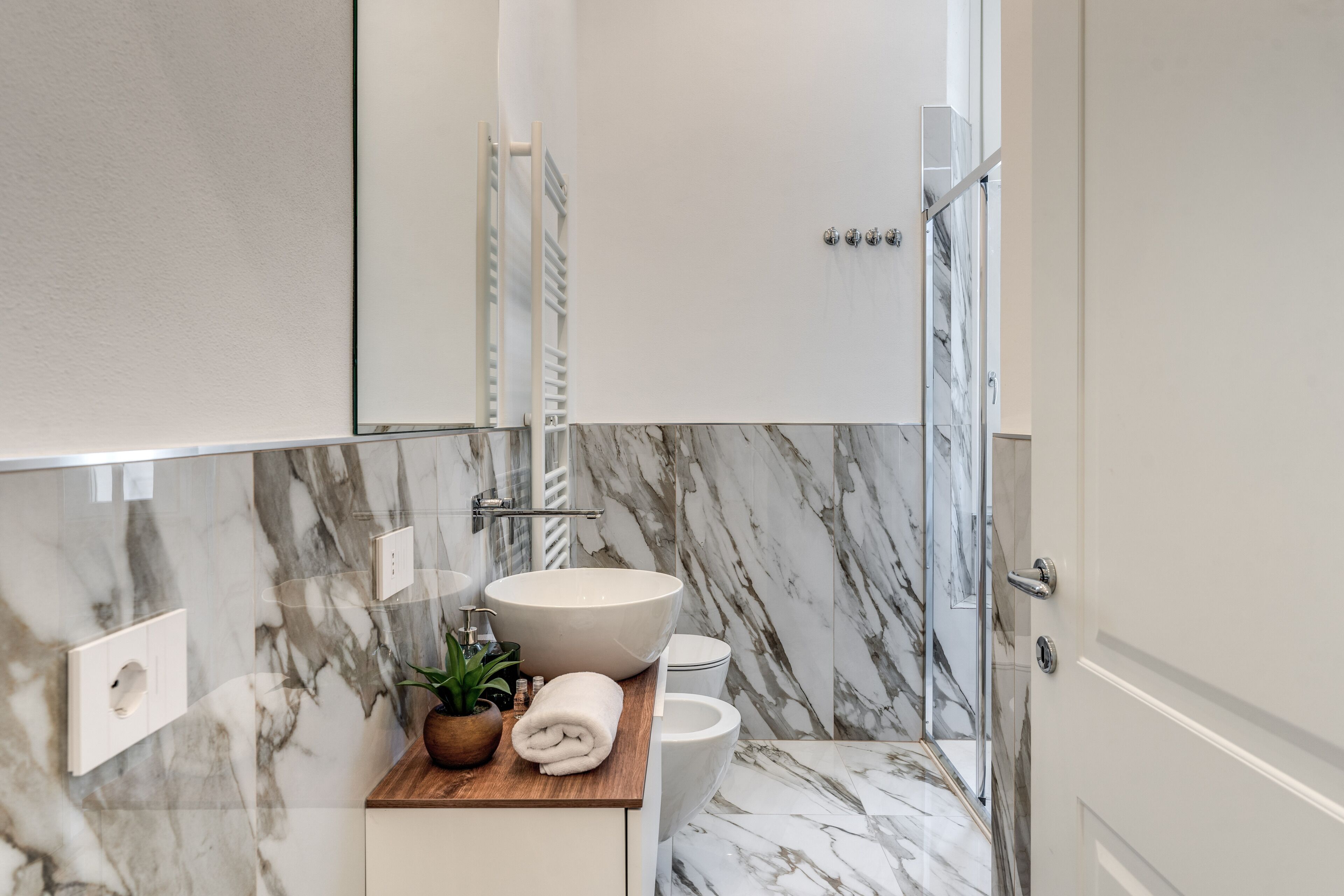 Aweshome Luxury Apartment