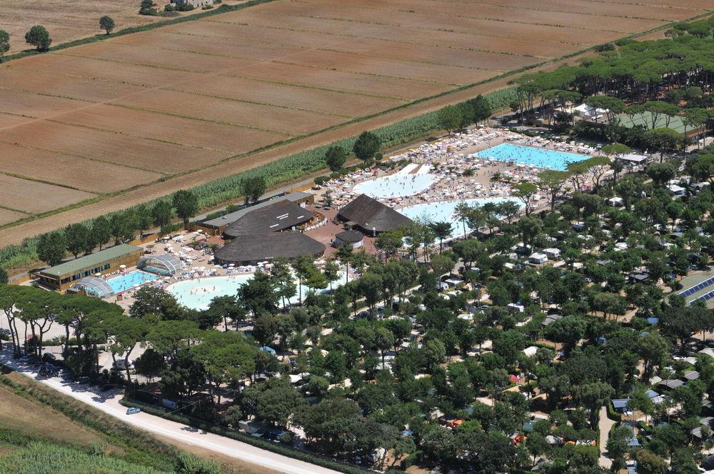 hu Park Albatros village