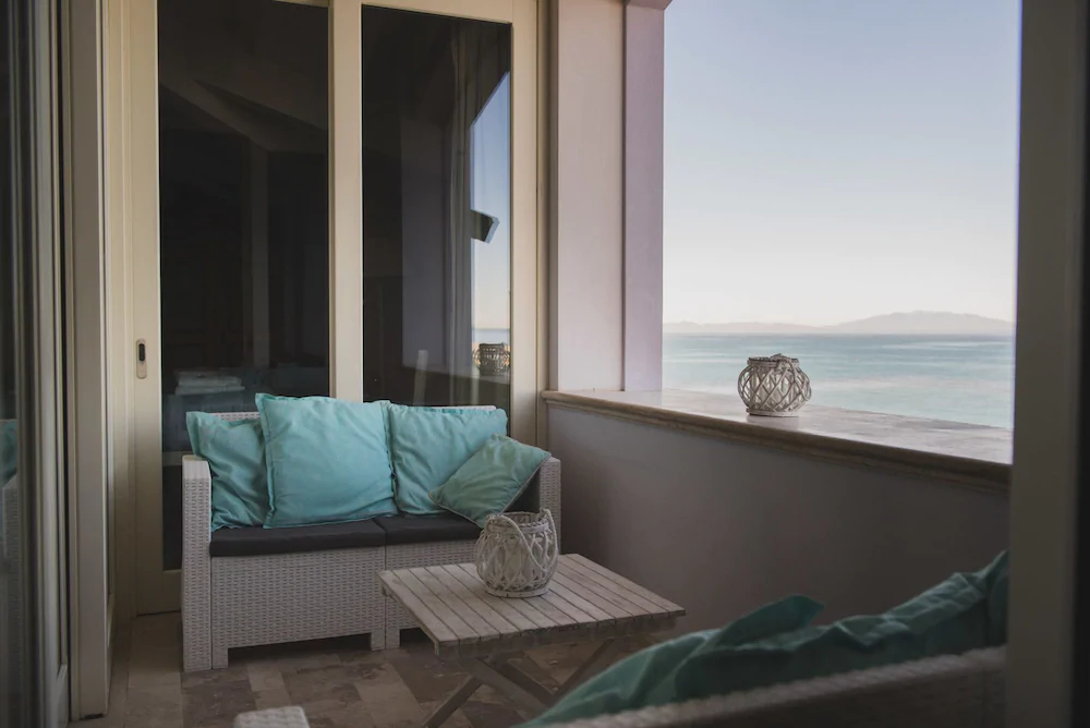 Villa Lilla Attic On The Beach