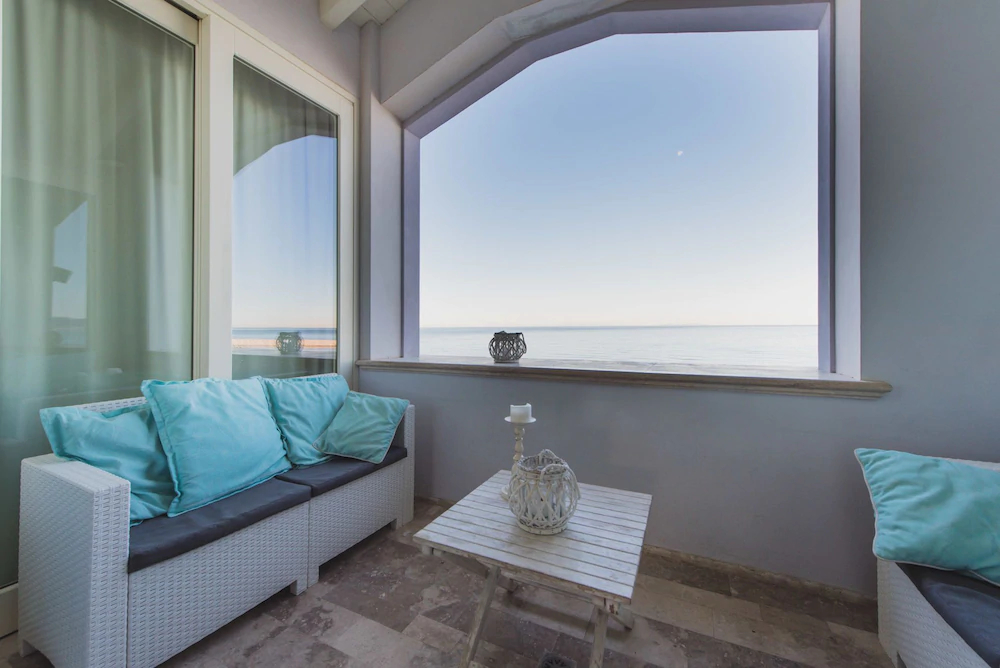 Villa Lilla Attic On The Beach