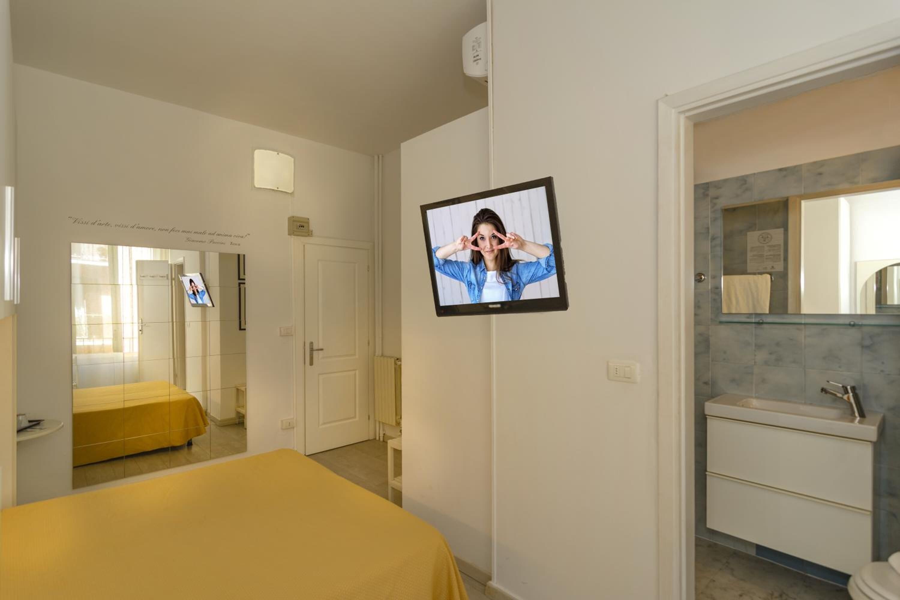 City Hotel