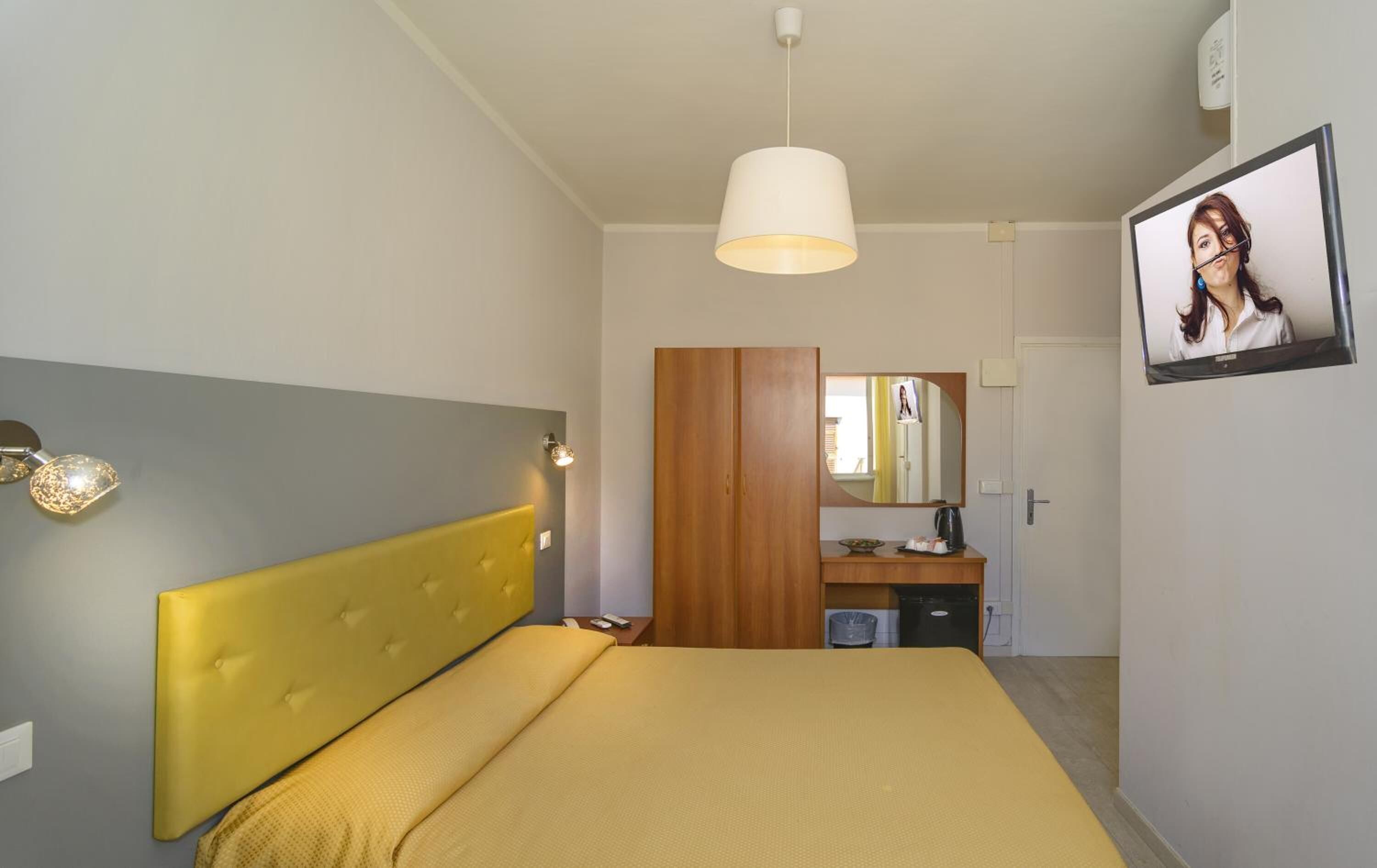 City Hotel