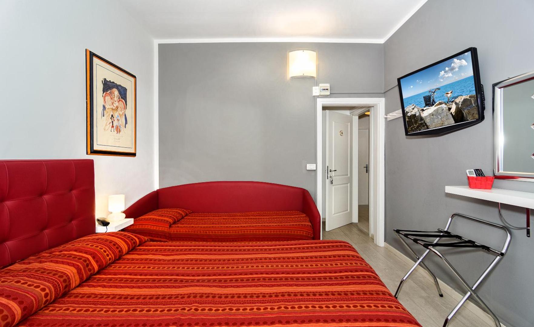 City Hotel