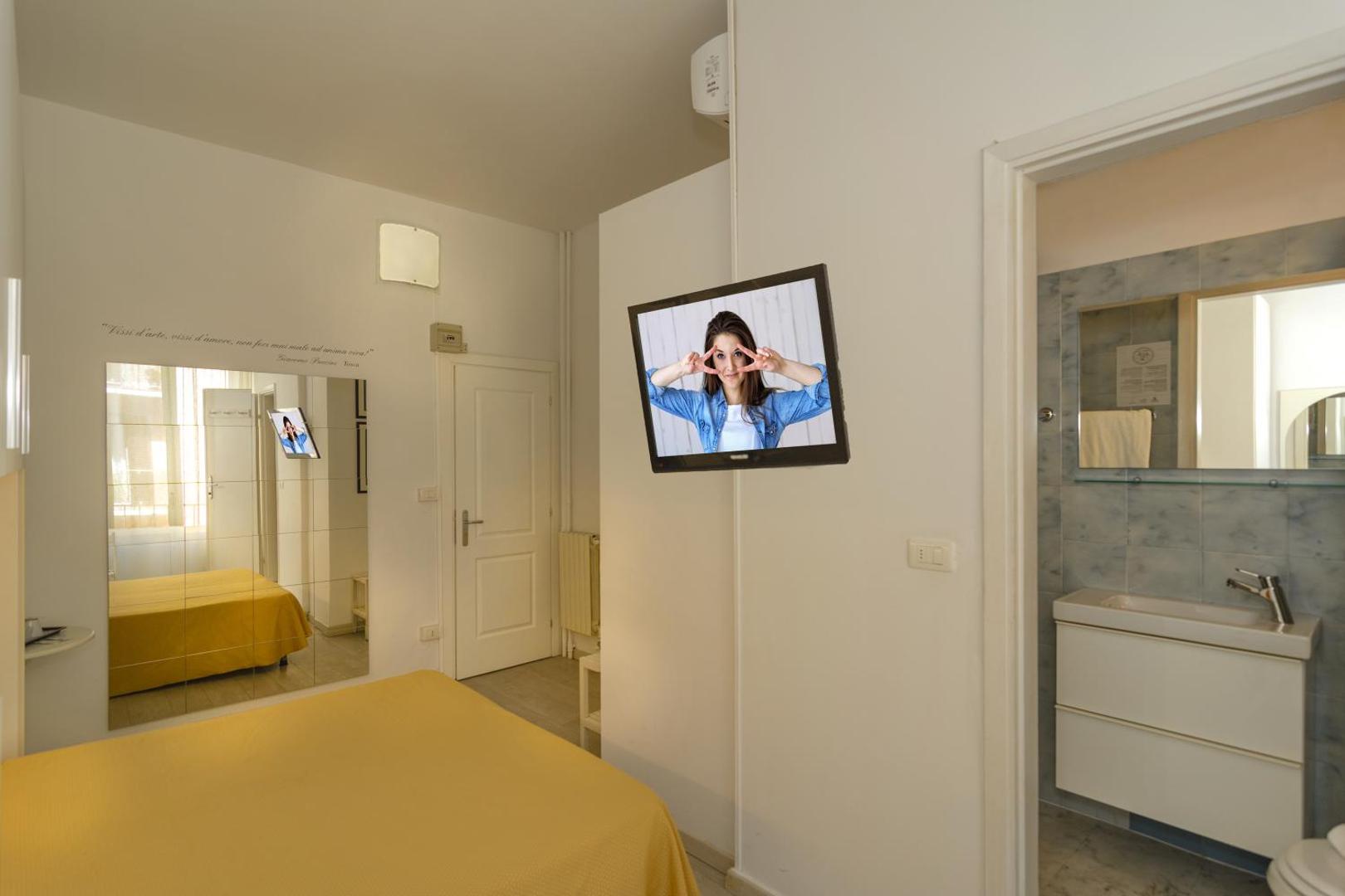 City Hotel