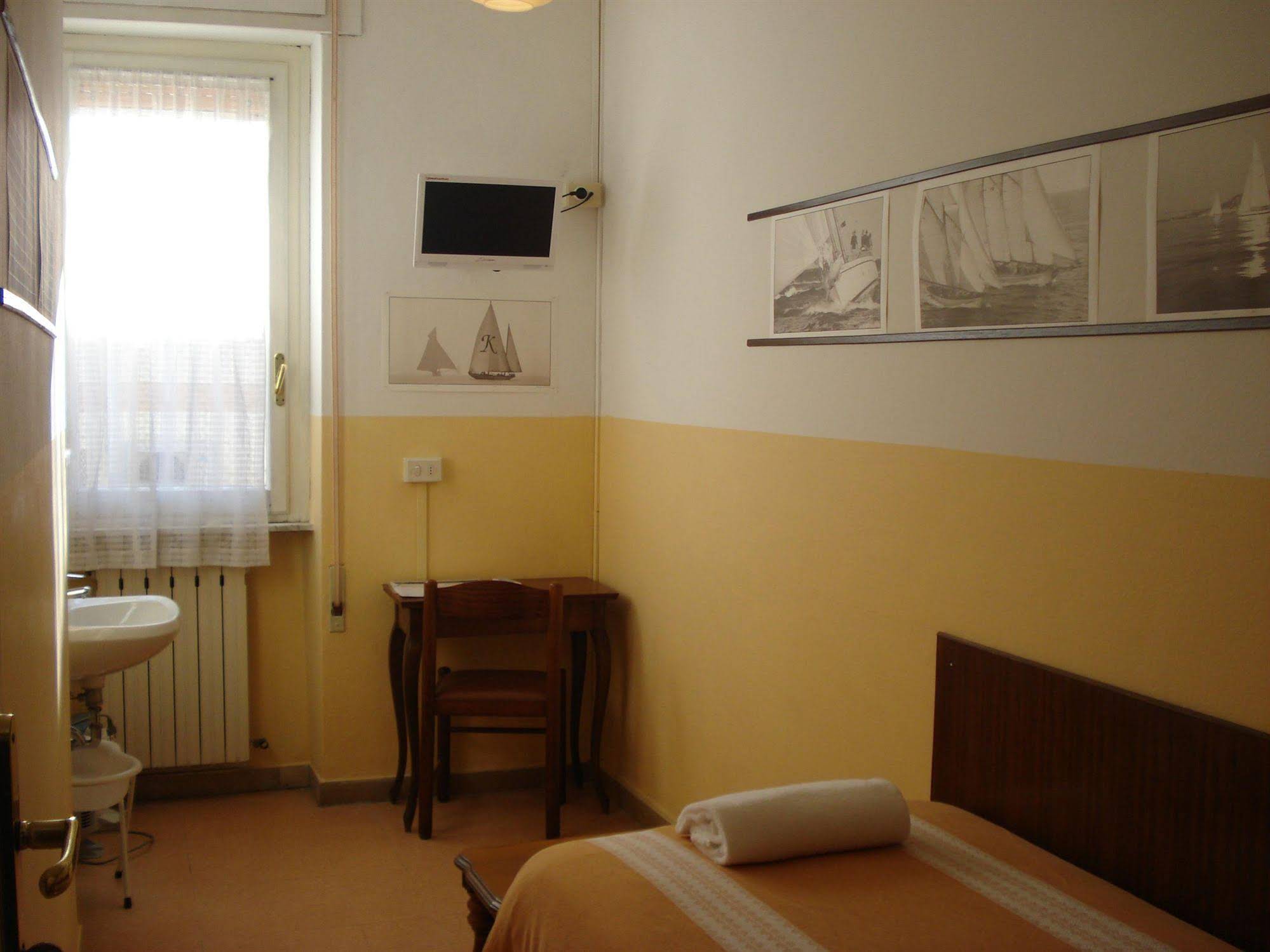 Hotel Ely
