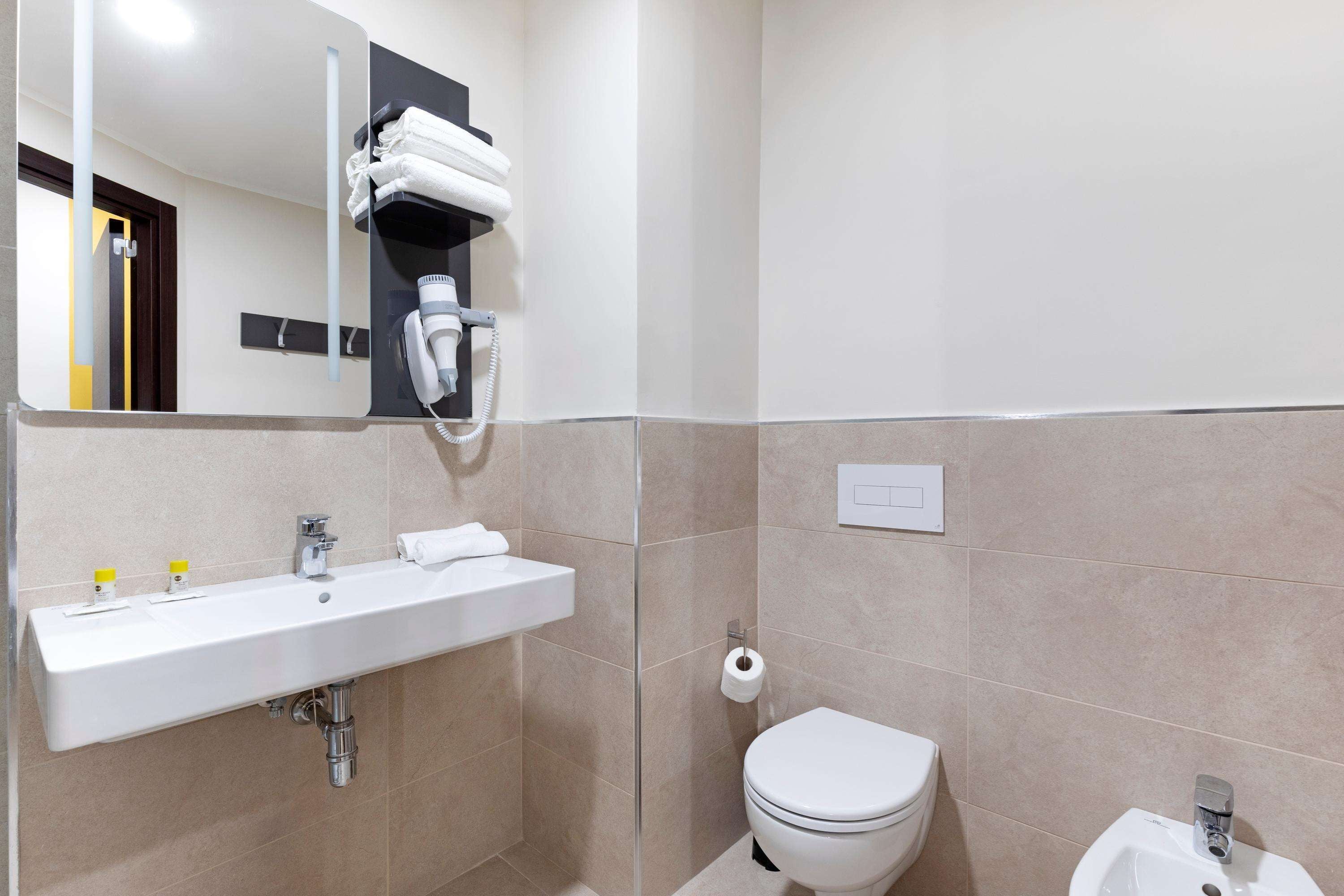 B&B Hotel Roma Fiumicino Aeroporto Fiera 1