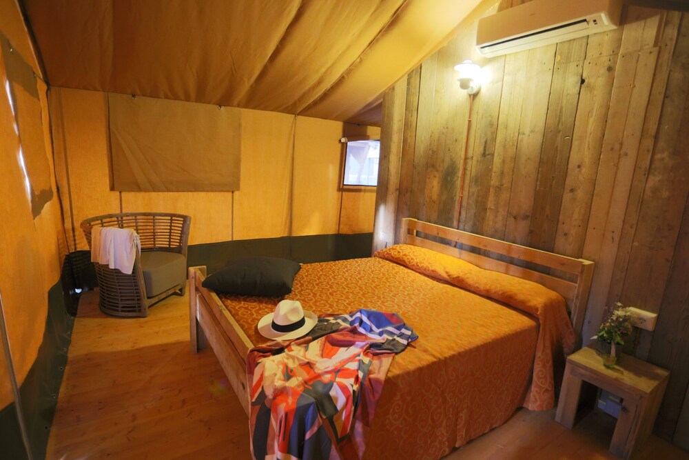 Gitavillage California
