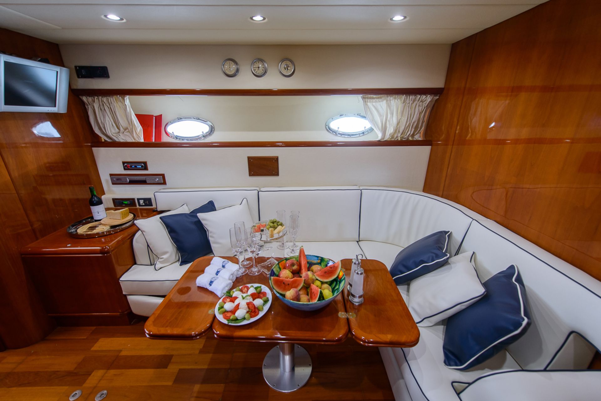 Amalfi Floatel