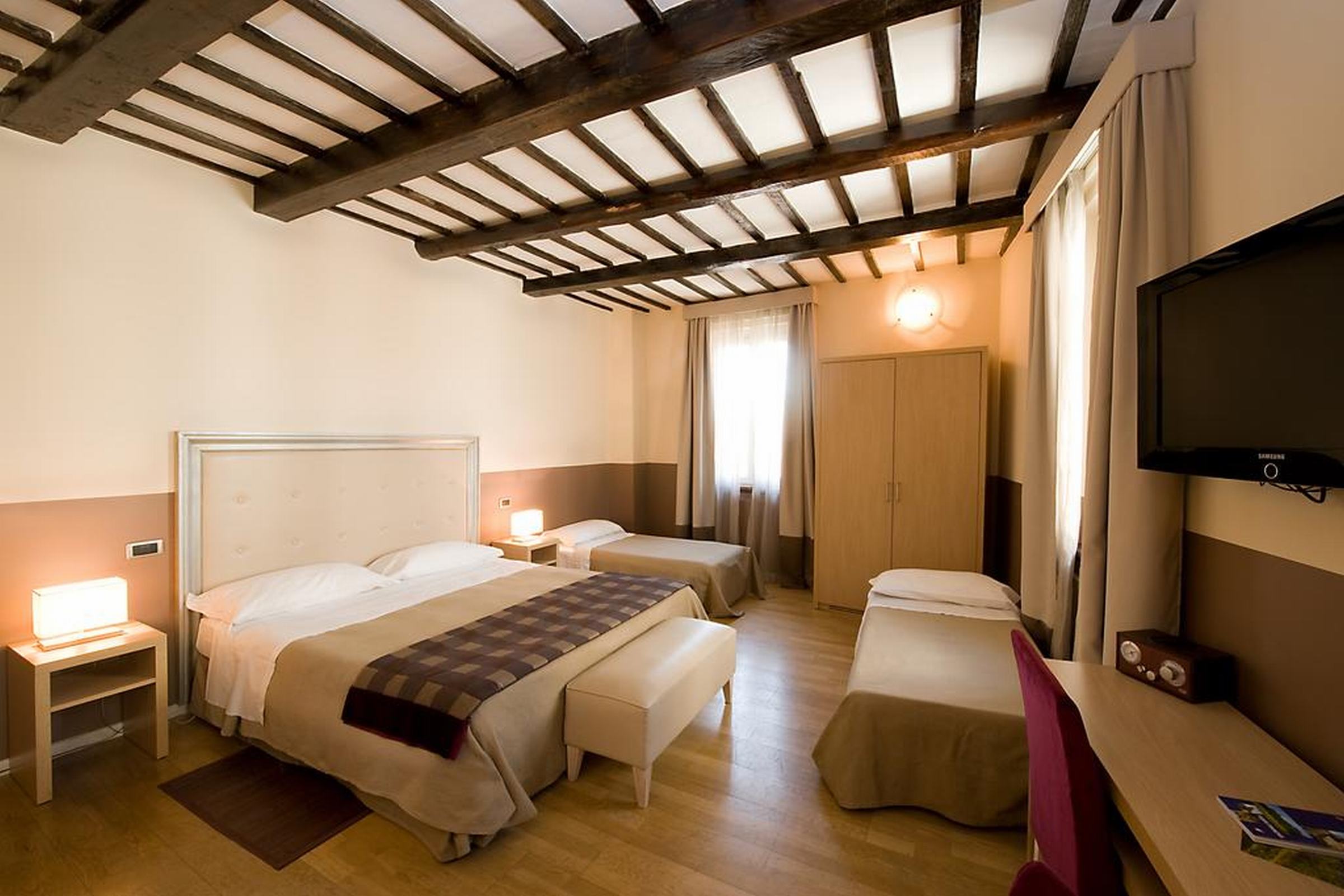 Hotel Alexander